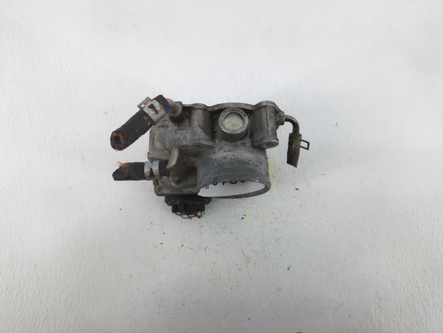 2008-2015 Scion Xb Throttle Body P/N:22030-28071 22030-28070 Fits Fits 2006 2007 2008 2009 2010 2011 2012 2013 2014 2015 OEM