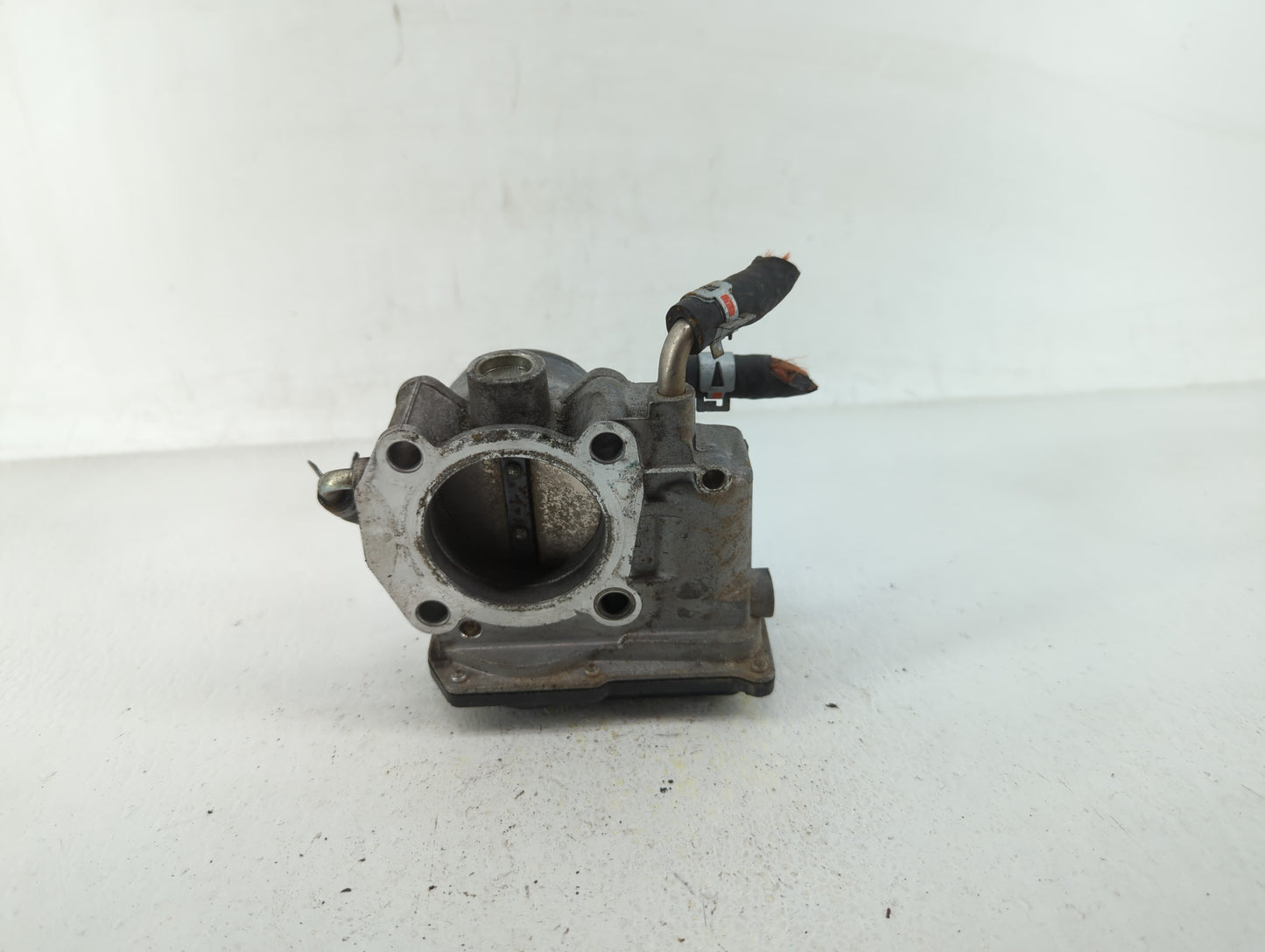 2008-2015 Scion Xb Throttle Body P/N:22030-28071 22030-28070 Fits Fits 2006 2007 2008 2009 2010 2011 2012 2013 2014 2015 OEM