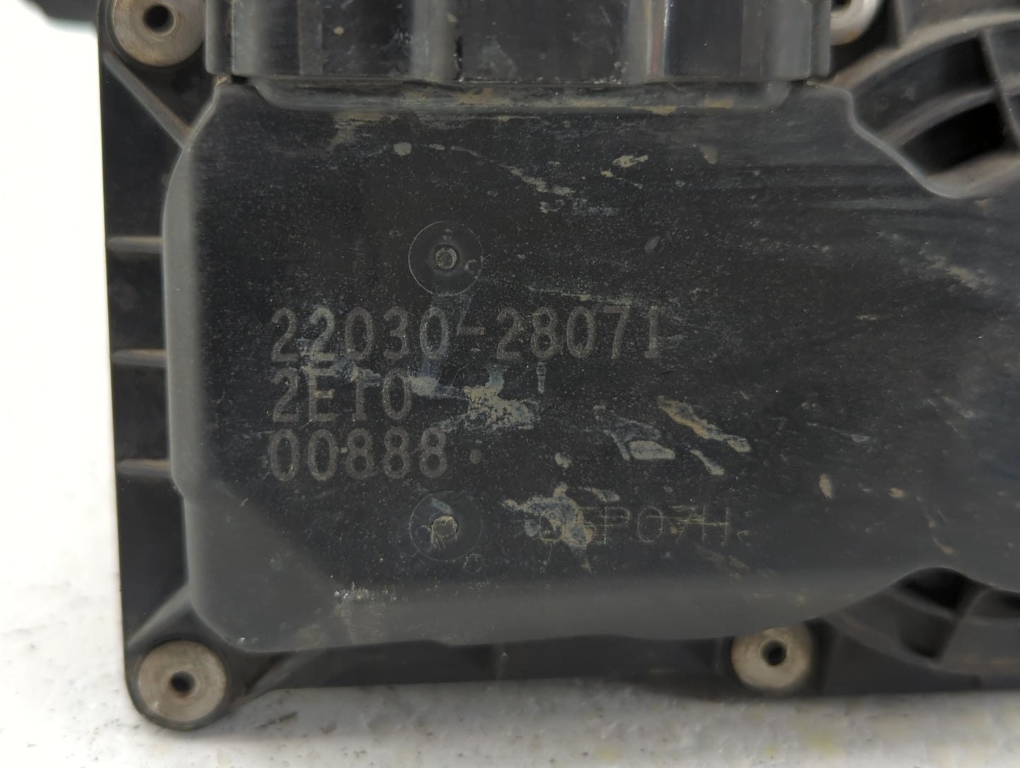 2008-2015 Scion Xb Throttle Body P/N:22030-28071 22030-28070 Fits Fits 2006 2007 2008 2009 2010 2011 2012 2013 2014 2015 OEM
