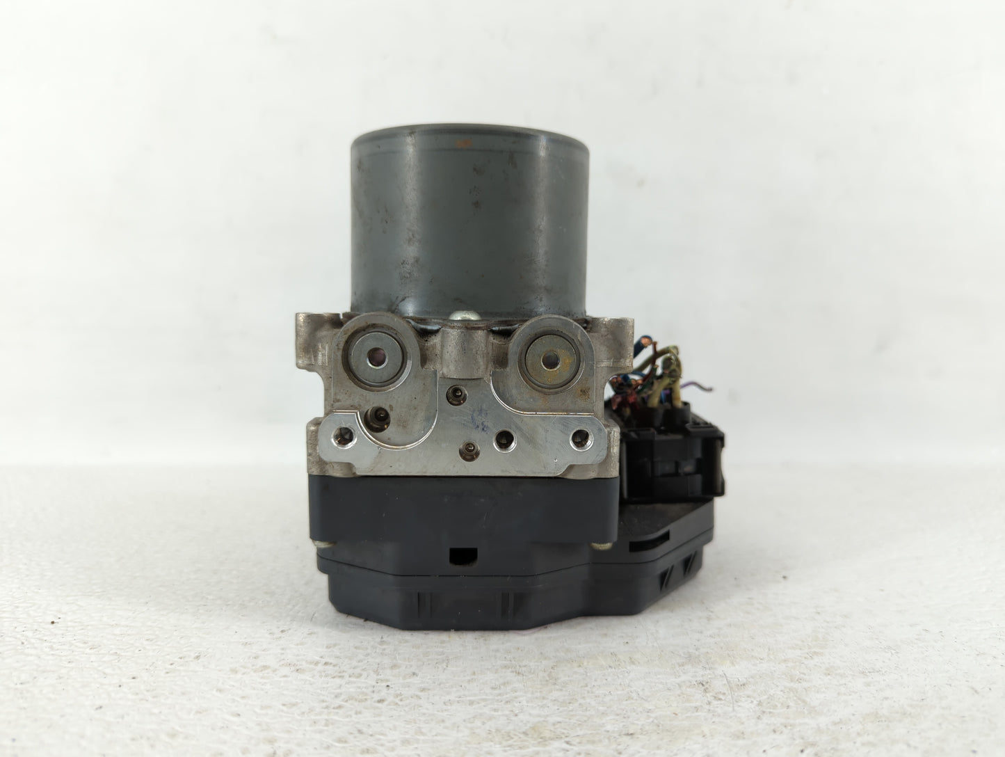 2012 Scion Xb ABS Pump Control Module Replacement P/N:89541-12820 44540-12510 Fits OEM Used Auto Parts - Oemusedautoparts1.c