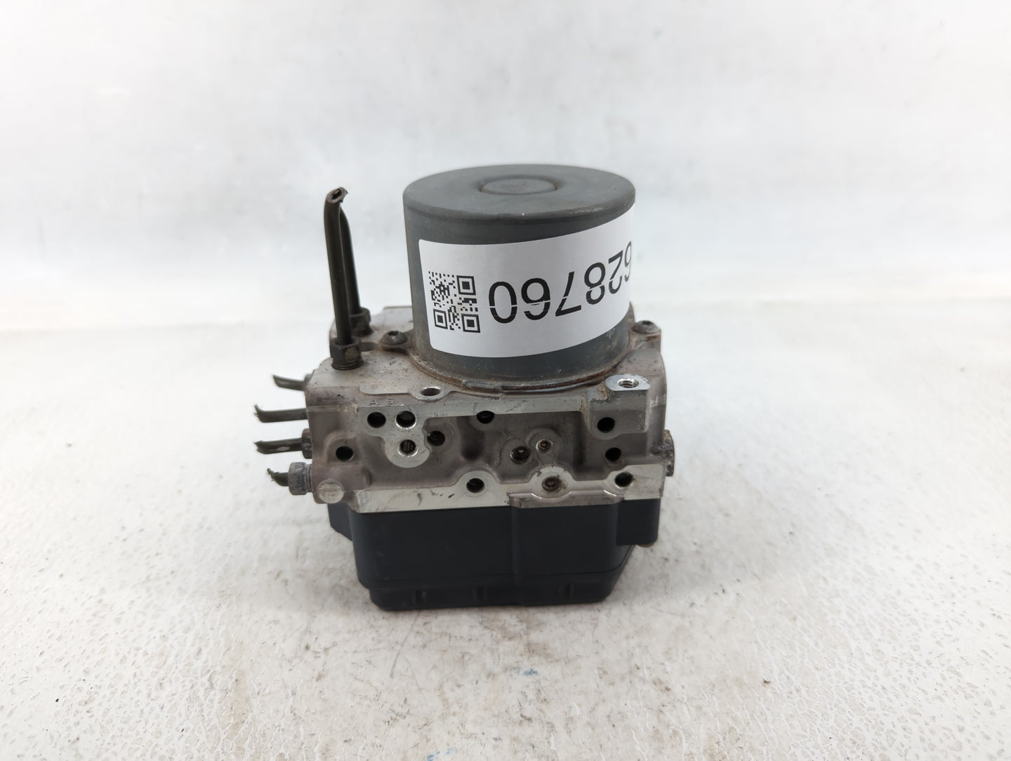 2012 Scion Xb ABS Pump Control Module Replacement P/N:44540-12511 133800-3830 Fits OEM Used Auto Parts - Oemusedautoparts1.c