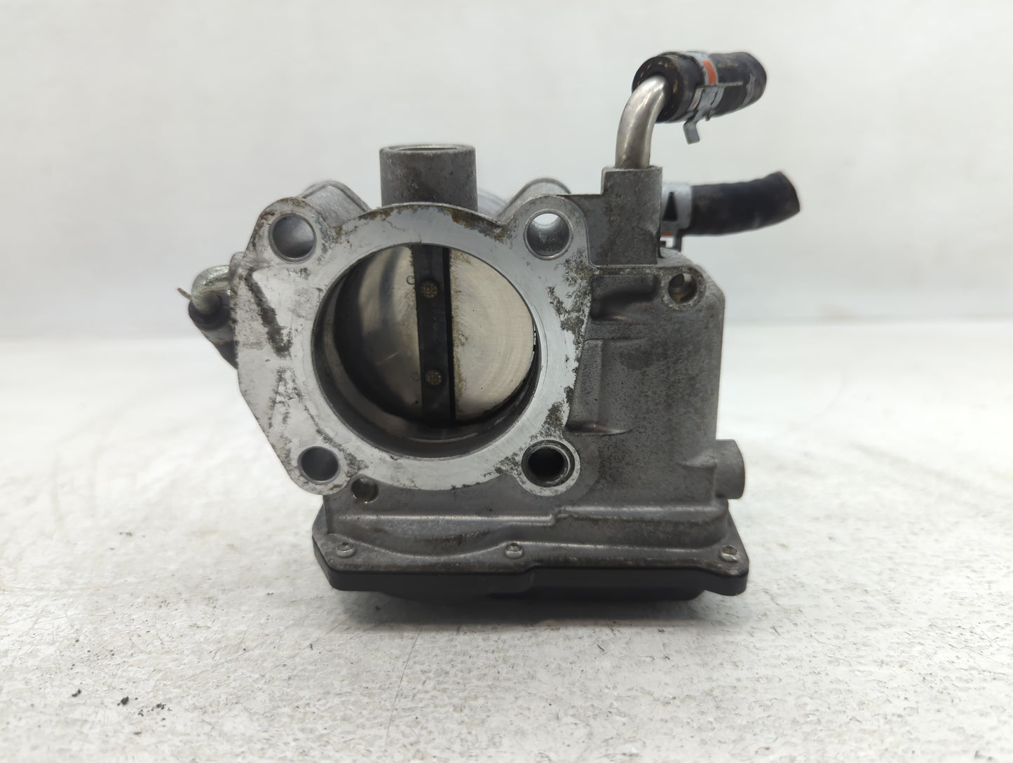 2008-2015 Scion Xb Throttle Body P/N:22030-28071 Fits Fits 2006 2007 2008 2009 2010 2011 2012 2013 2014 2015 OEM Used Auto P