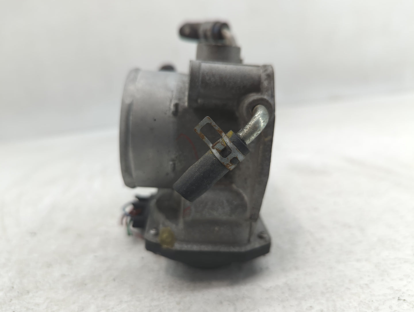 2008-2015 Scion Xb Throttle Body P/N:22030-28071 Fits Fits 2006 2007 2008 2009 2010 2011 2012 2013 2014 2015 OEM Used Auto P