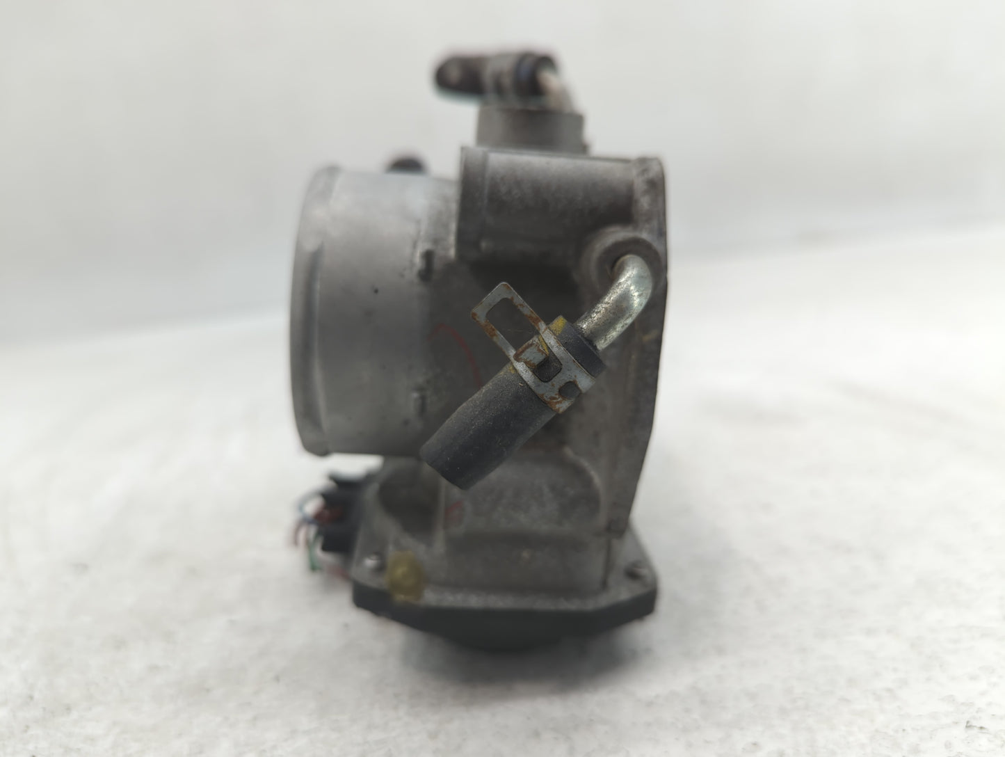 2008-2015 Scion Xb Throttle Body P/N:22030-28071 Fits Fits 2006 2007 2008 2009 2010 2011 2012 2013 2014 2015 OEM Used Auto P