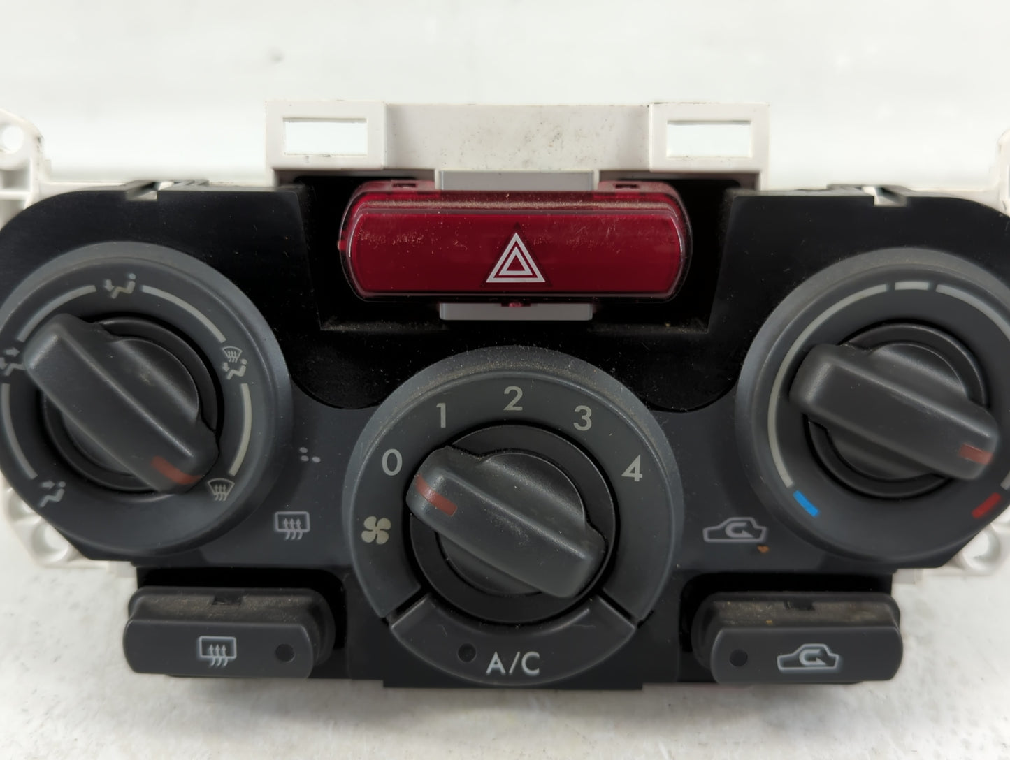 2012 Subaru Forester Climate Control Module Temperature AC/Heater Replacement P/N:72311SC011 Fits OEM Used Auto Parts - Oemu