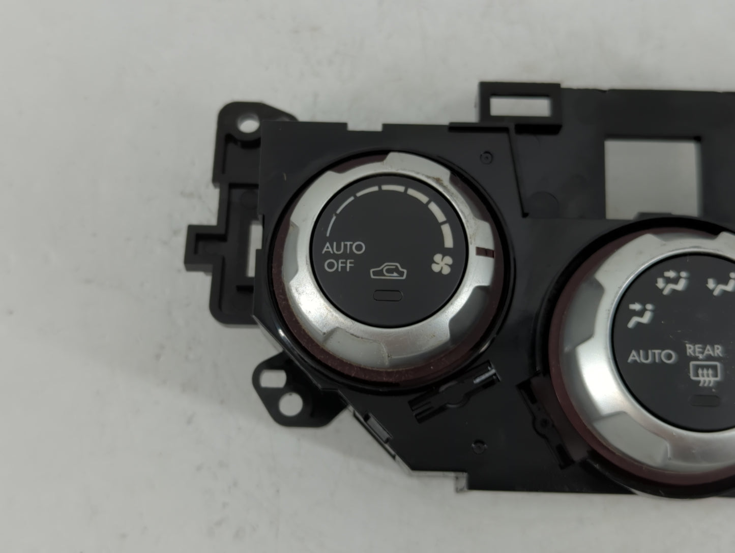 2012 Subaru Forester Climate Control Module Temperature AC/Heater Replacement P/N:72311SC270 Fits OEM Used Auto Parts - Oemu