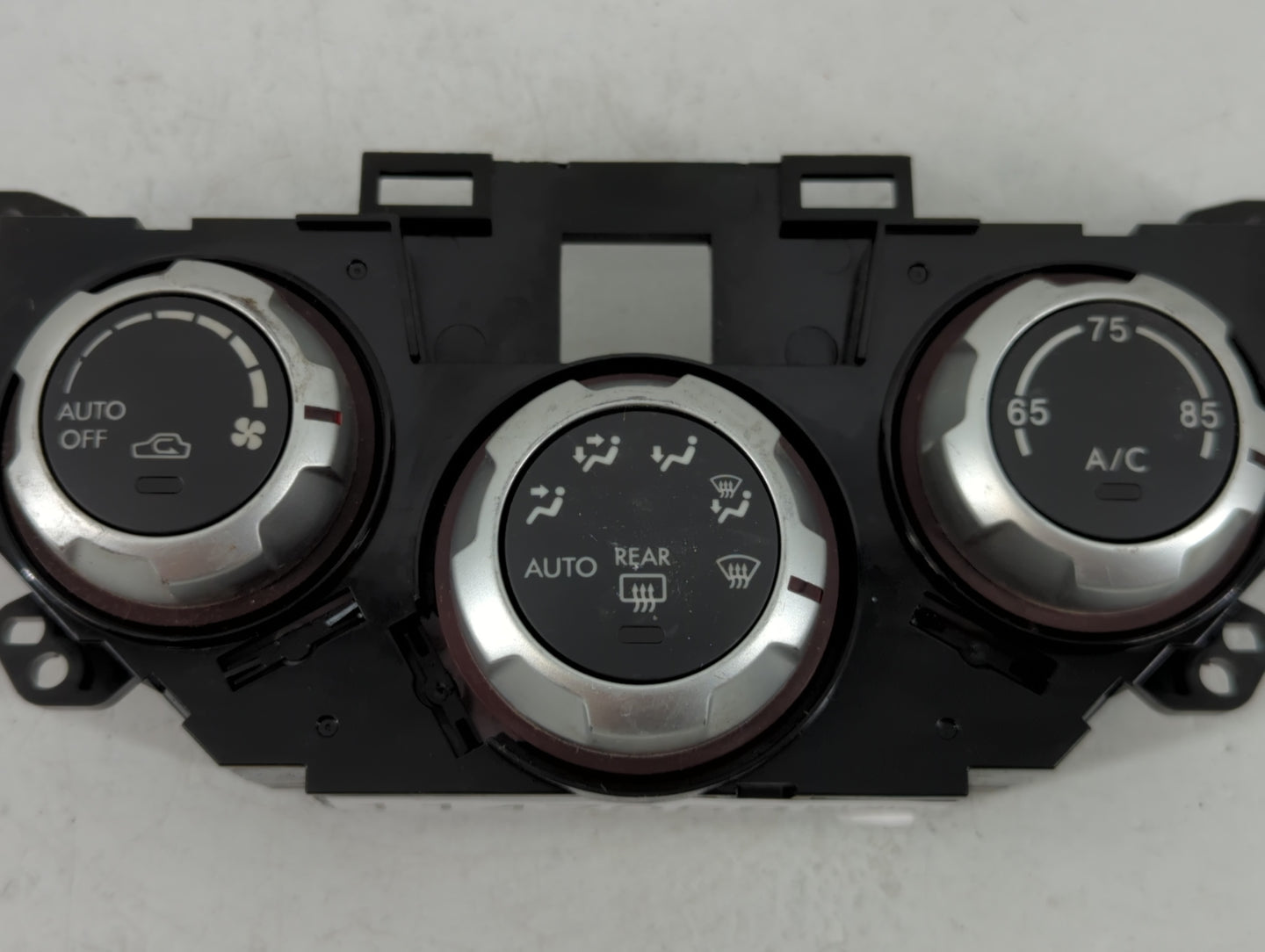 2012 Subaru Forester Climate Control Module Temperature AC/Heater Replacement P/N:72311SC270 Fits OEM Used Auto Parts - Oemu