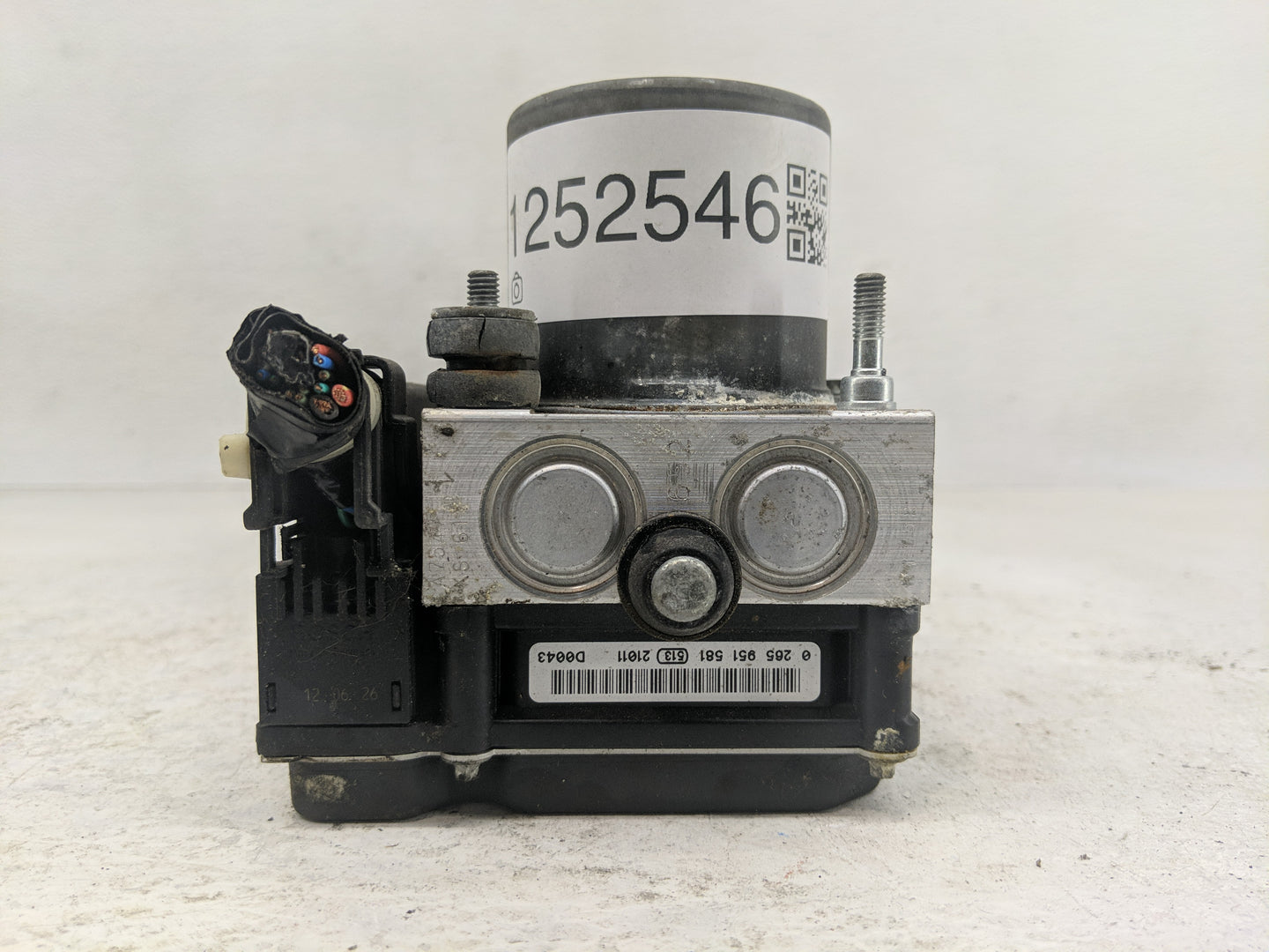 2012 Subaru Forester ABS Pump Control Module Replacement P/N:0 265 951 581 Fits OEM Used Auto Parts - Oemusedautoparts1.com