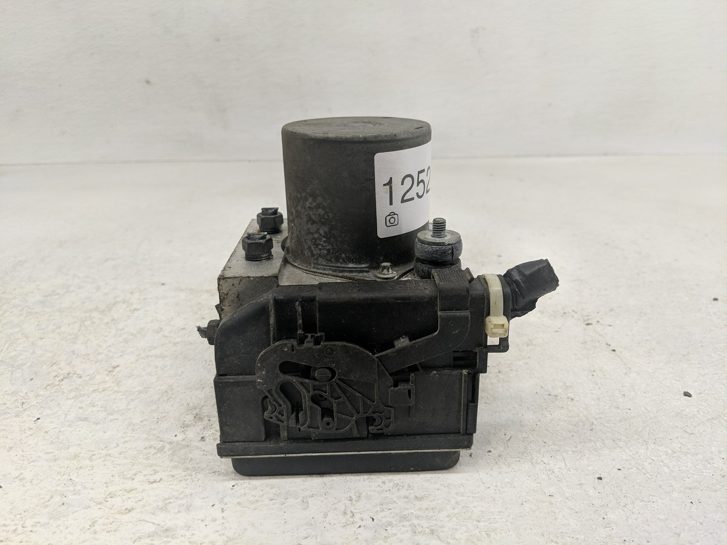 2012 Subaru Forester ABS Pump Control Module Replacement P/N:0 265 951 581 Fits OEM Used Auto Parts - Oemusedautoparts1.com