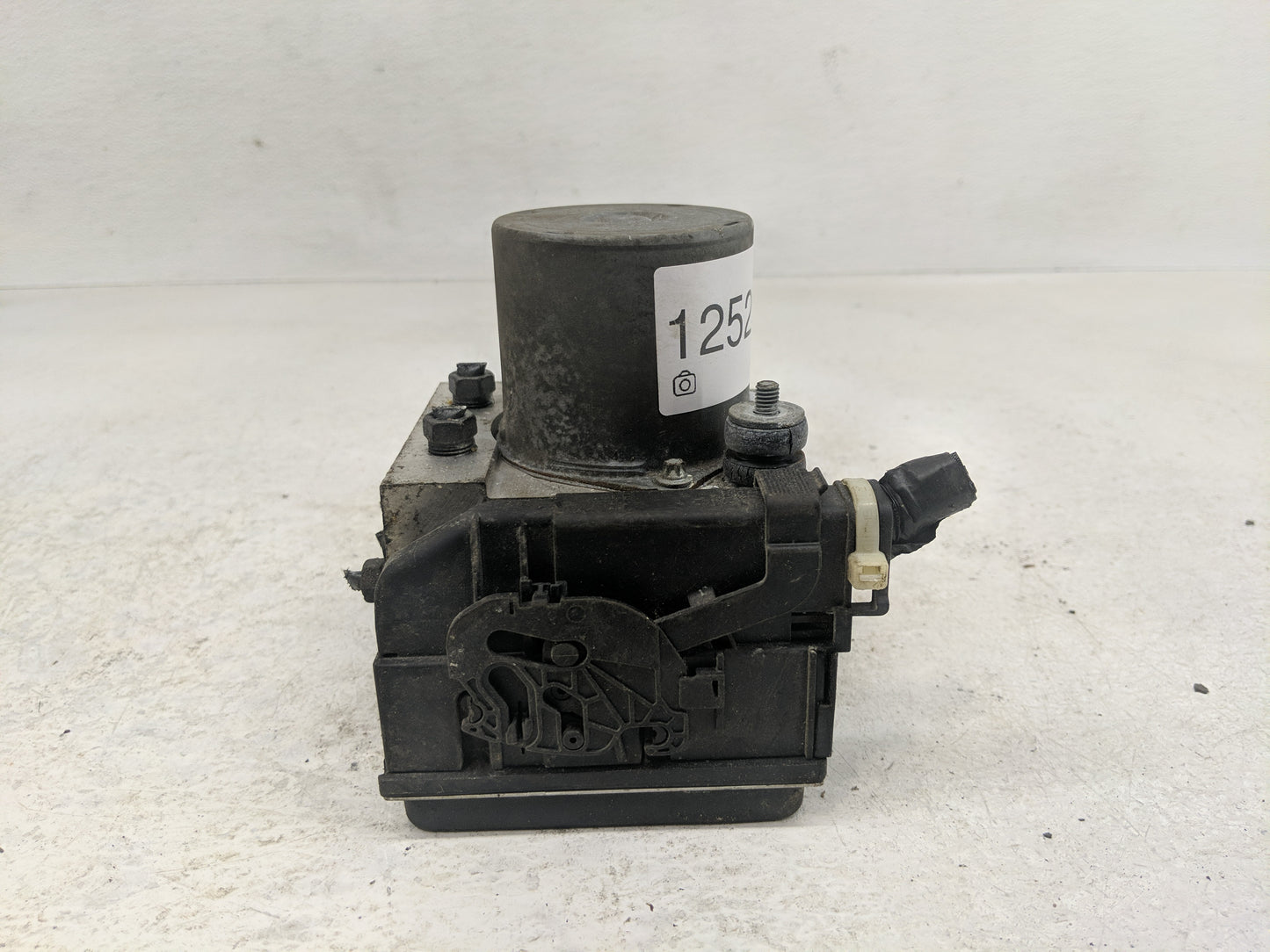 2012 Subaru Forester ABS Pump Control Module Replacement P/N:0 265 951 581 Fits OEM Used Auto Parts - Oemusedautoparts1.com