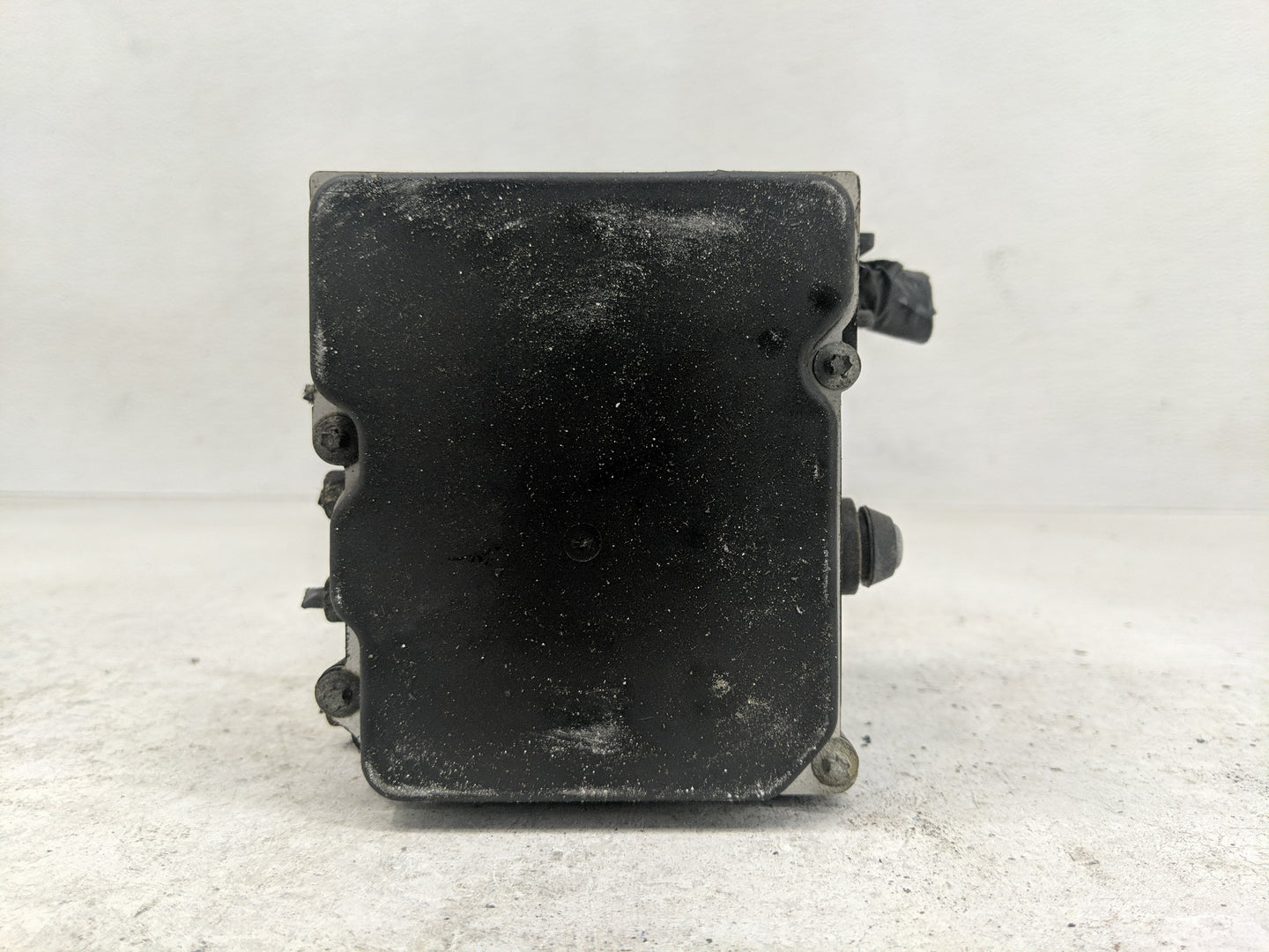 2012 Subaru Forester ABS Pump Control Module Replacement P/N:0 265 951 581 Fits OEM Used Auto Parts - Oemusedautoparts1.com