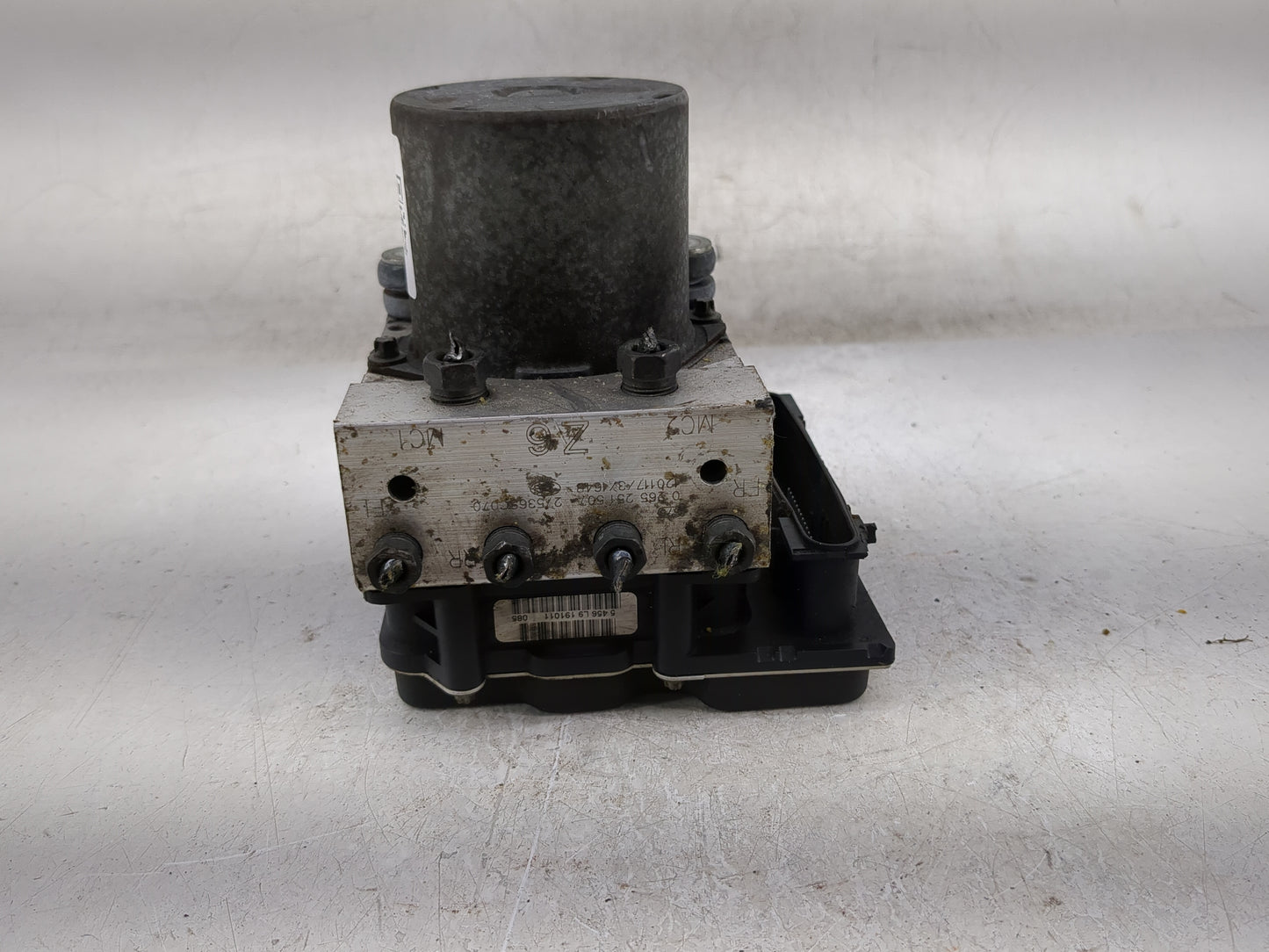 2012 Subaru Forester ABS Pump Control Module Replacement P/N:0 265 951 581 Fits OEM Used Auto Parts - Oemusedautoparts1.com