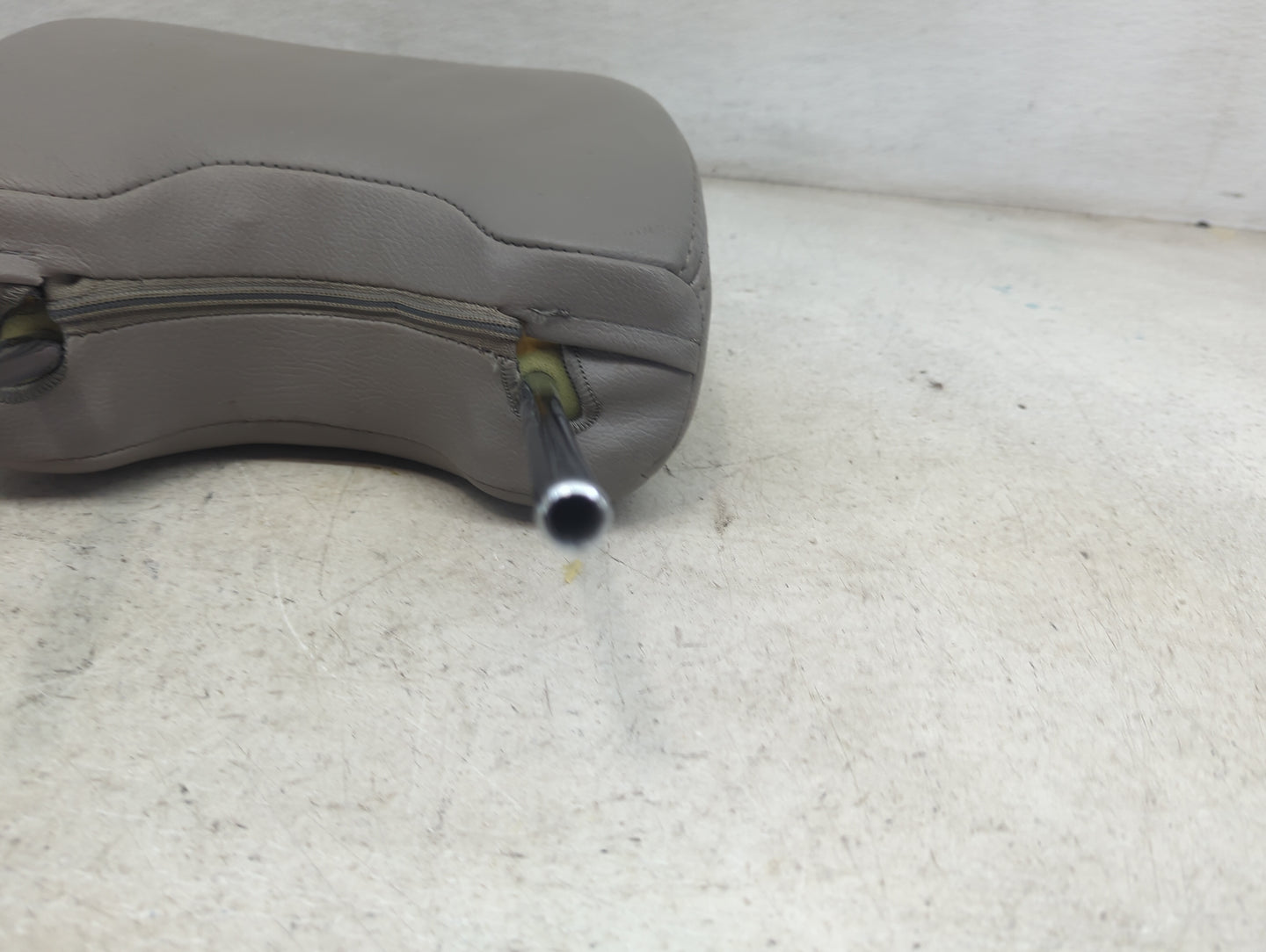 2012 Subaru Forester Headrest Head Rest Front Driver Passenger Seat Fits OEM Used Auto Parts - Oemusedautoparts1.com