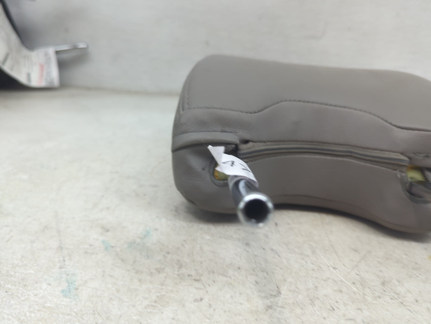 2012 Subaru Forester Headrest Head Rest Front Driver Passenger Seat Fits OEM Used Auto Parts - Oemusedautoparts1.com