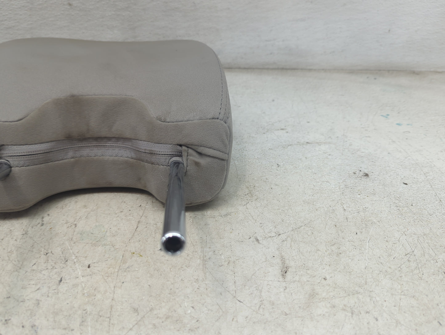 2012 Subaru Forester Headrest Head Rest Front Driver Seat Gray 1472518 - Oemusedautoparts1.com
