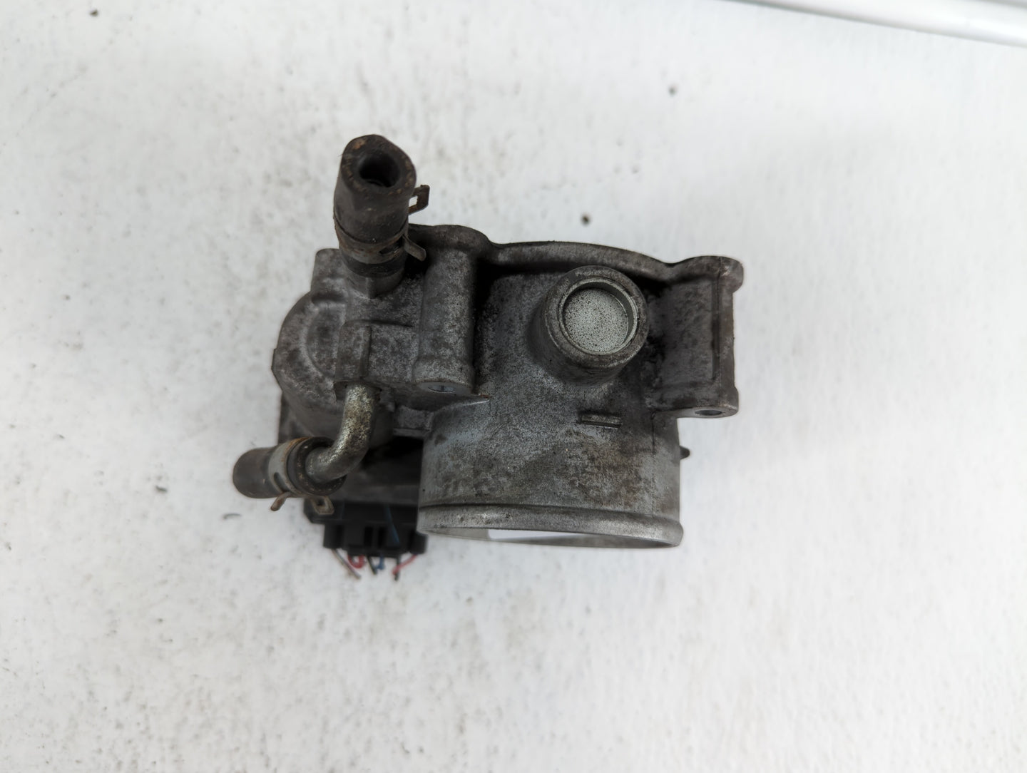 2011-2017 Subaru Forester Throttle Body P/N:16112AA380 Fits Fits 2011 2012 2013 2014 2015 2016 2017 OEM Used Auto Parts - Oe