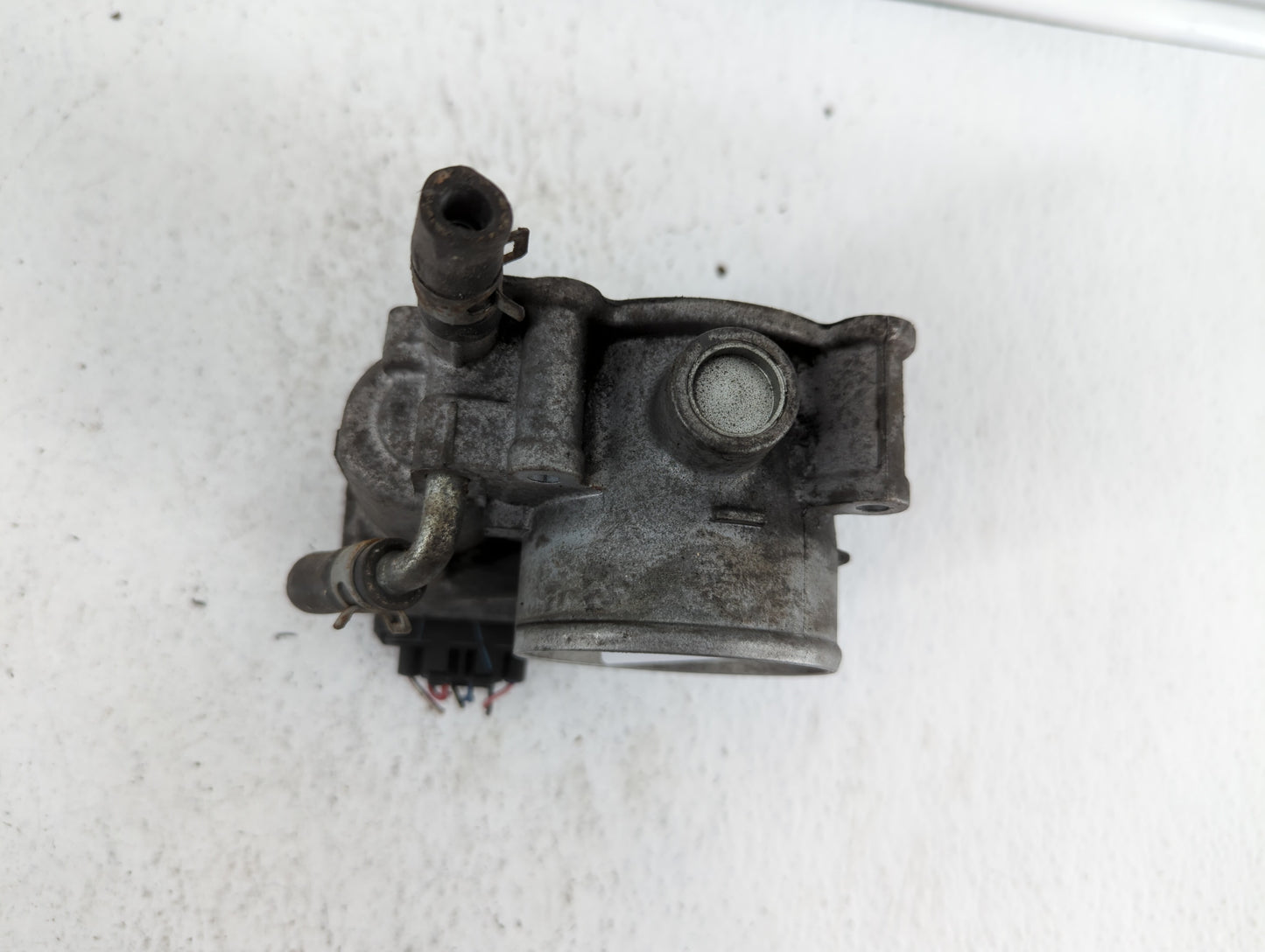 2011-2017 Subaru Forester Throttle Body P/N:16112AA380 Fits Fits 2011 2012 2013 2014 2015 2016 2017 OEM Used Auto Parts - Oe