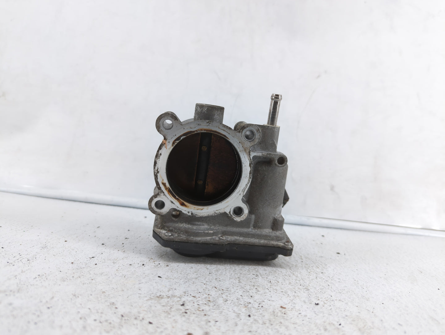 2011-2017 Subaru Forester Throttle Body P/N:16112AA380 Fits Fits 2011 2012 2013 2014 2015 2016 2017 OEM Used Auto Parts - Oe