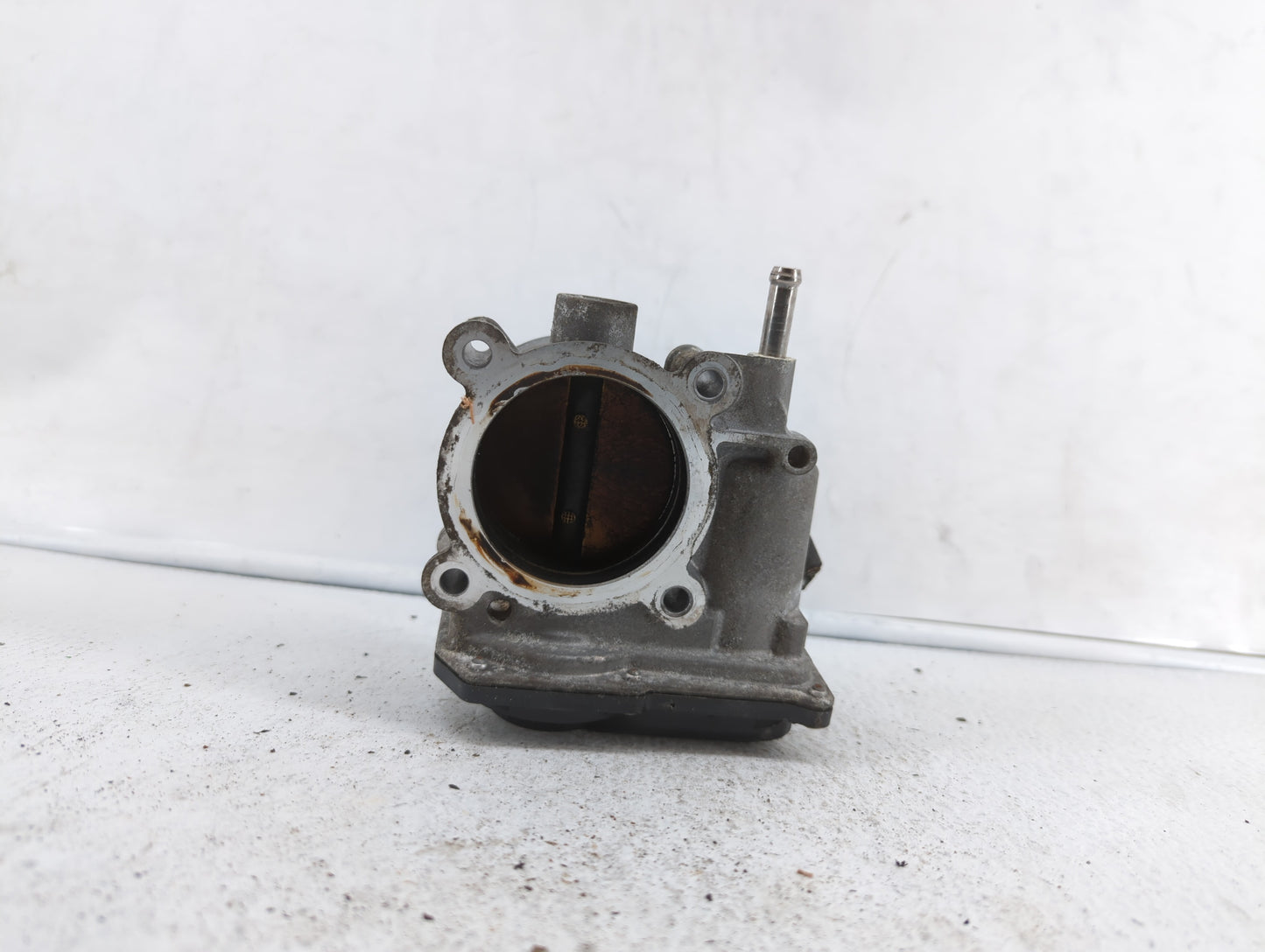 2011-2017 Subaru Forester Throttle Body P/N:16112AA380 Fits Fits 2011 2012 2013 2014 2015 2016 2017 OEM Used Auto Parts - Oe