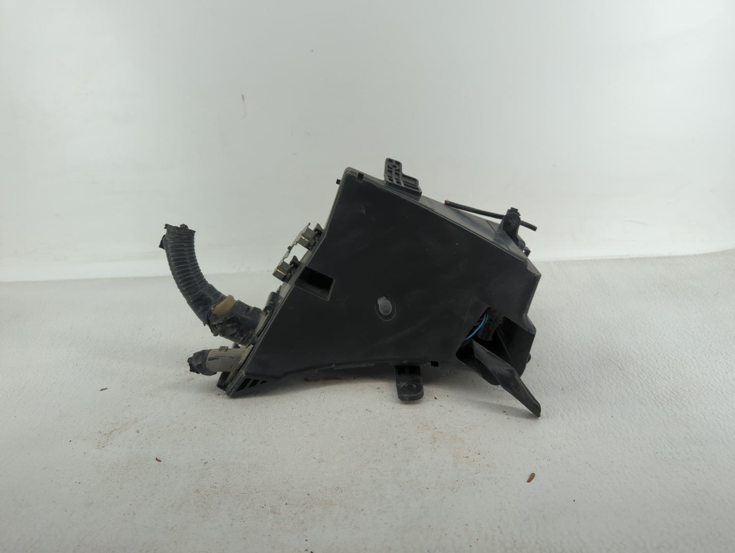 2010-2013 Subaru Forester Fusebox Fuse Box Panel Relay Module P/N:MB502096B MB100200B, MB502095B Fits Fits 2010 2011 2012 20