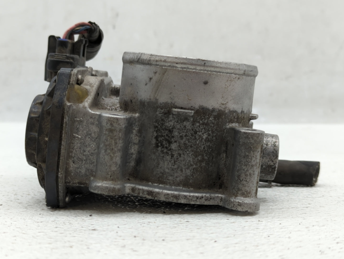 2011-2018 Subaru Forester Throttle Body P/N:16112AA380 Fits Fits 2011 2012 2013 2014 2015 2016 2017 2018 OEM Used Auto Parts