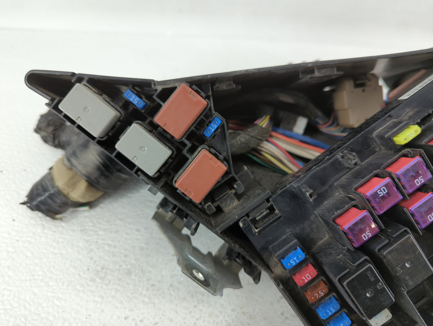 2010-2013 Subaru Forester Fusebox Fuse Box Panel Relay Module P/N:82241SC050 MB100200B Fits Fits 2010 2011 2012 2013 2014 OE