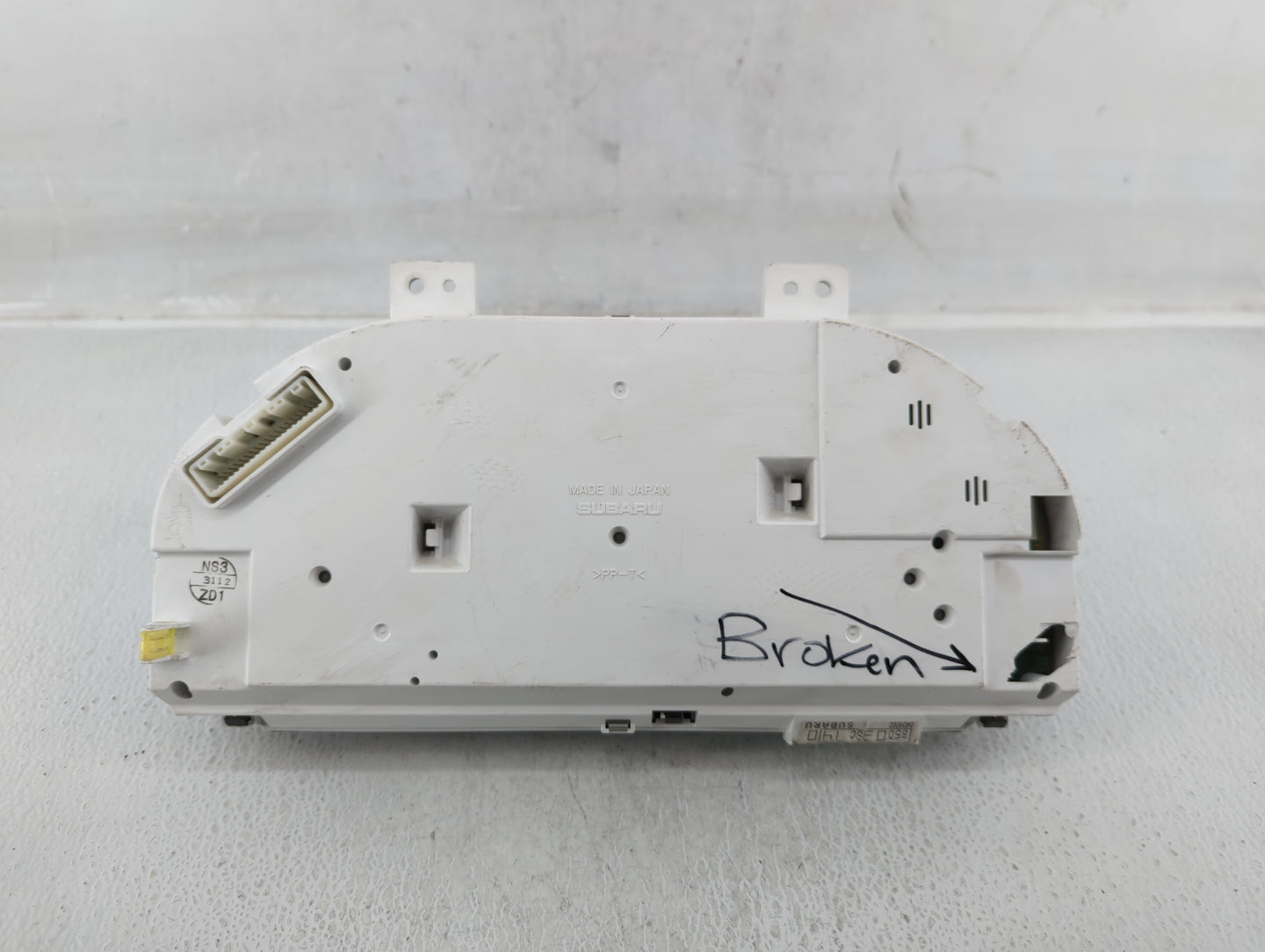 2012 Subaru Forester Instrument Cluster Speedometer Gauges P/N:85003 SC740 Fits OEM Used Auto Parts - Oemusedautoparts1.com