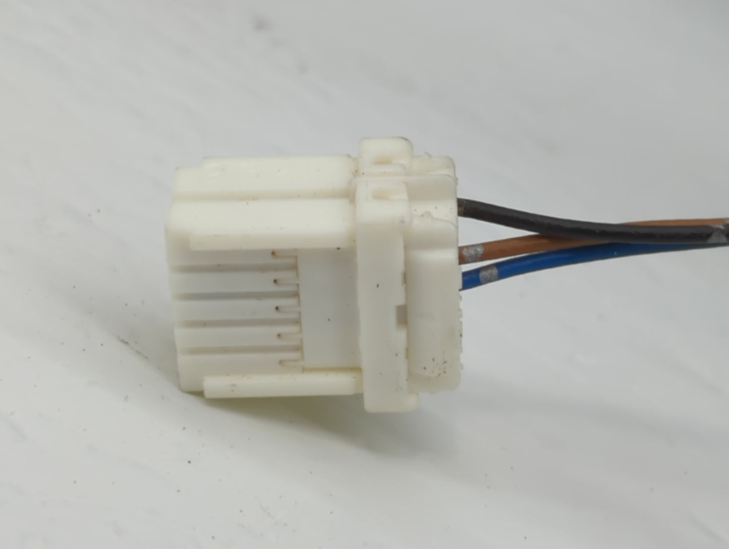 2012 Subaru Forester Driver Side View Mirror - Left Door Mirror OEM Used - Oemusedautoparts1.com