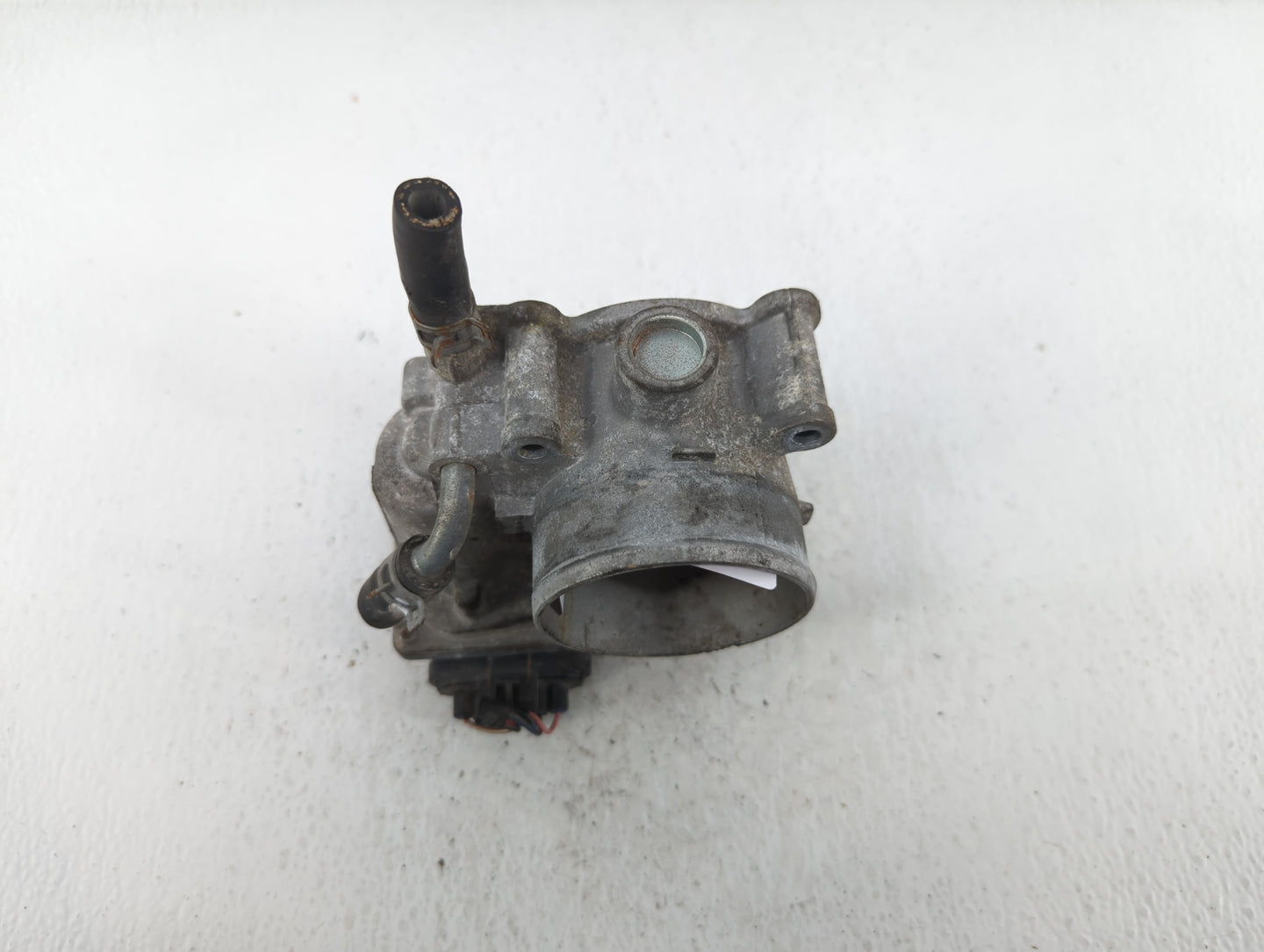2011-2018 Subaru Forester Throttle Body P/N:16112AA380 Fits Fits 2011 2012 2013 2014 2015 2016 2017 2018 OEM Used Auto Parts