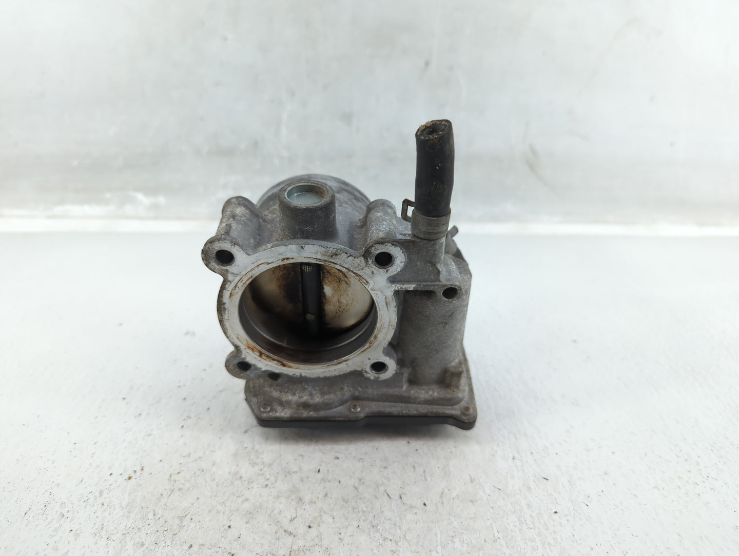 2011-2018 Subaru Forester Throttle Body P/N:16112AA380 Fits Fits 2011 2012 2013 2014 2015 2016 2017 2018 OEM Used Auto Parts