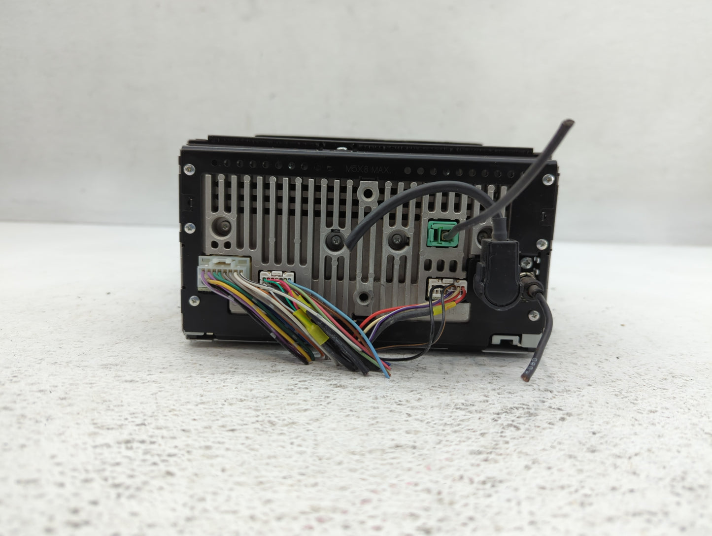 Subaru Forester Am Fm Cd Player Radio Receiver - Oemusedautoparts1.com