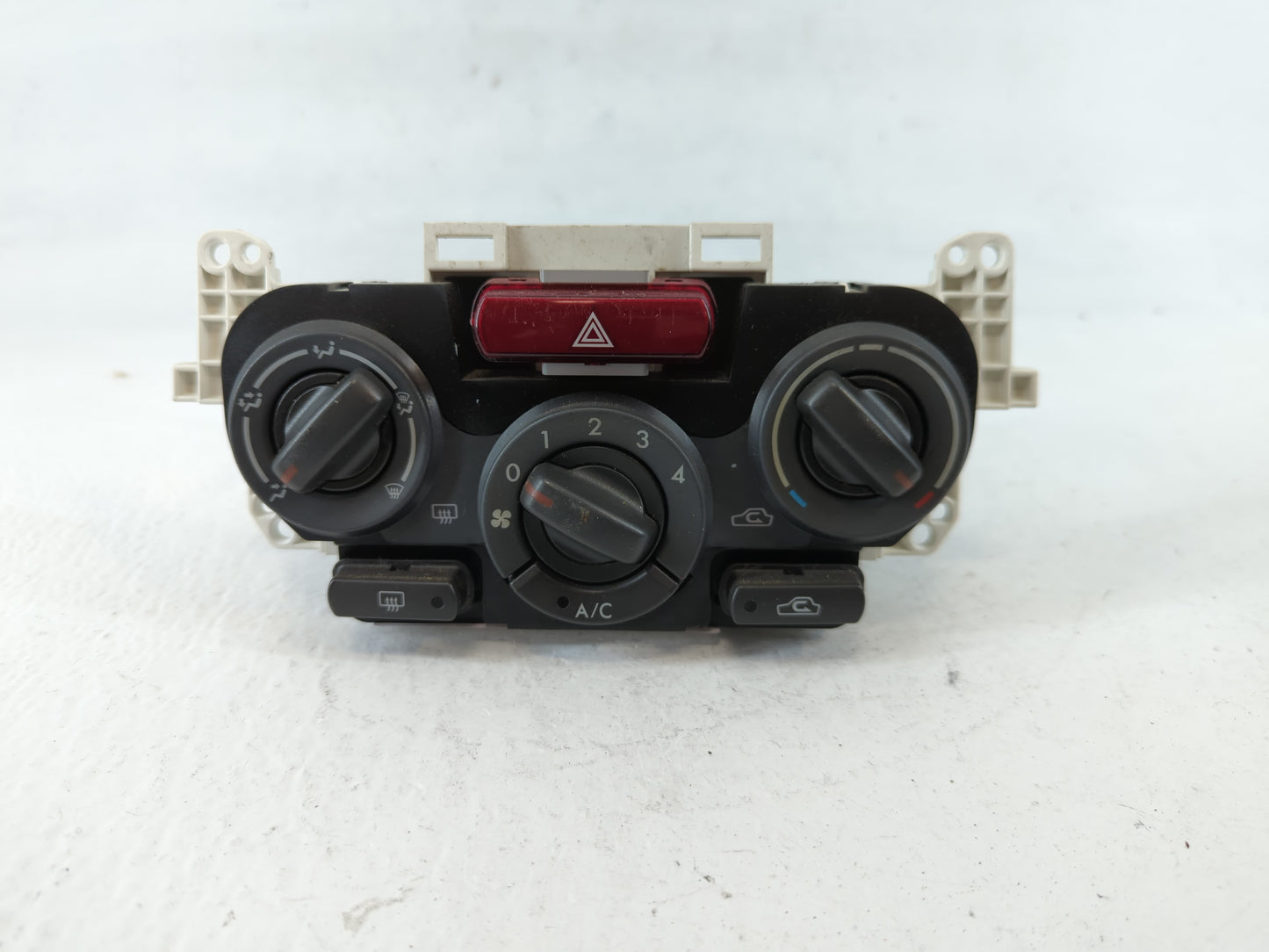 2012 Subaru Forester Climate Control Module Temperature AC/Heater Replacement P/N:72311SC011 Fits OEM Used Auto Parts - Oemu