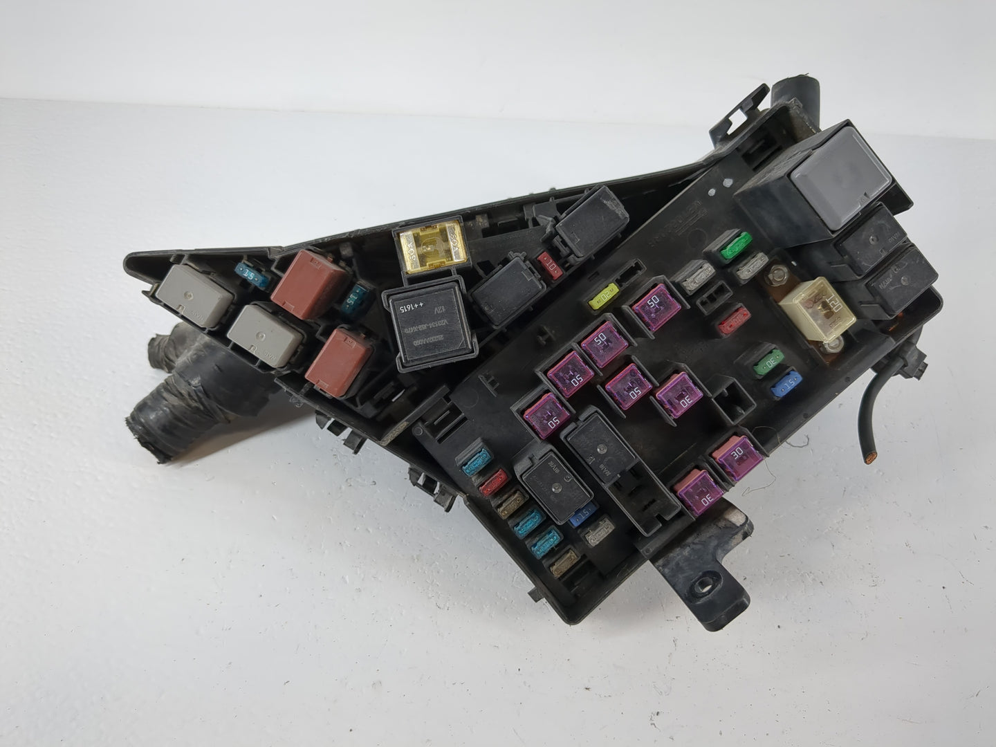 2010-2014 Subaru Impreza Fusebox Fuse Box Panel Relay Module P/N:MB100200B Fits Fits 2010 2011 2012 2013 2014 OEM Used Auto 