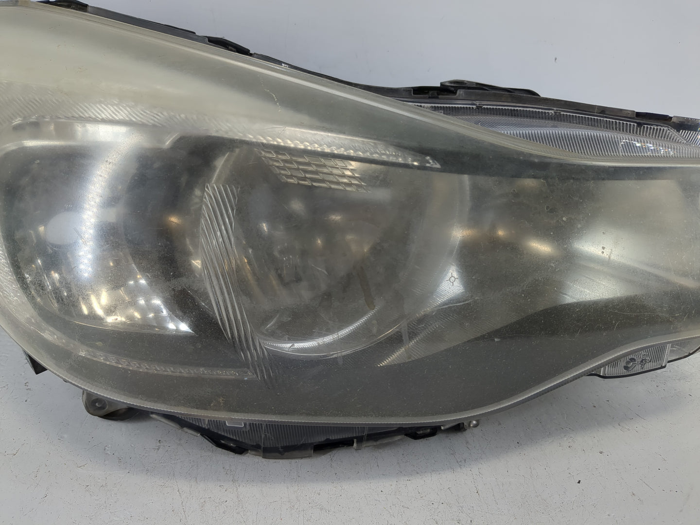 2012-2014 Subaru Impreza Passenger Right Oem Head Light Headlight Lamp - Oemusedautoparts1.com