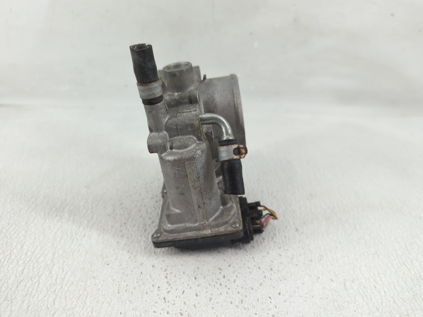 2012-2016 Subaru Impreza Throttle Body P/N:16112AA380 Fits Fits 2011 2012 2013 2014 2015 2016 2017 2018 OEM Used Auto Parts 