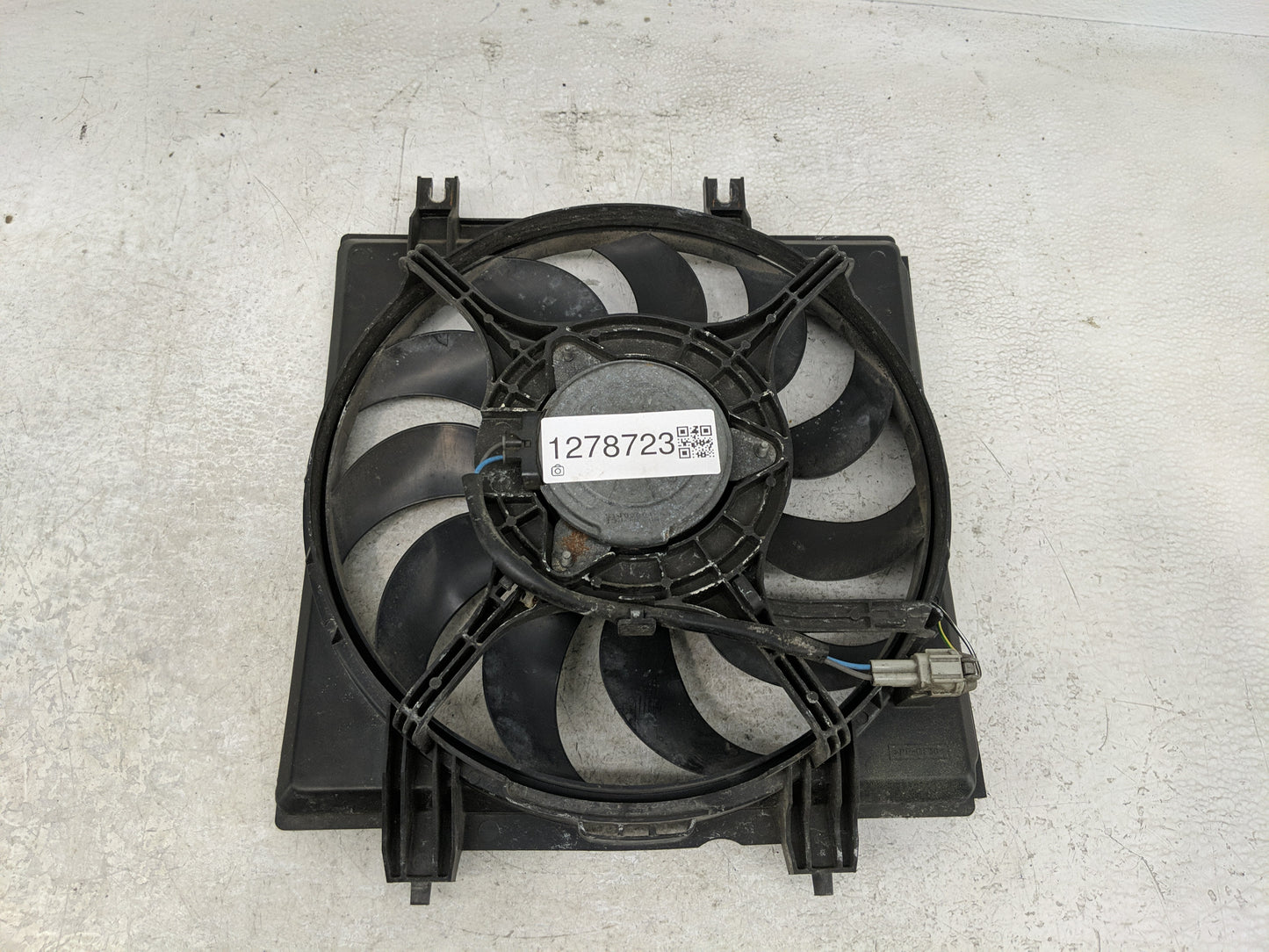 2012-2014 Subaru Impreza Electric Radiator Cooling Fan Motor Assembly Fits Fits 2012 2013 2014 OEM Used Auto Parts - Oemused