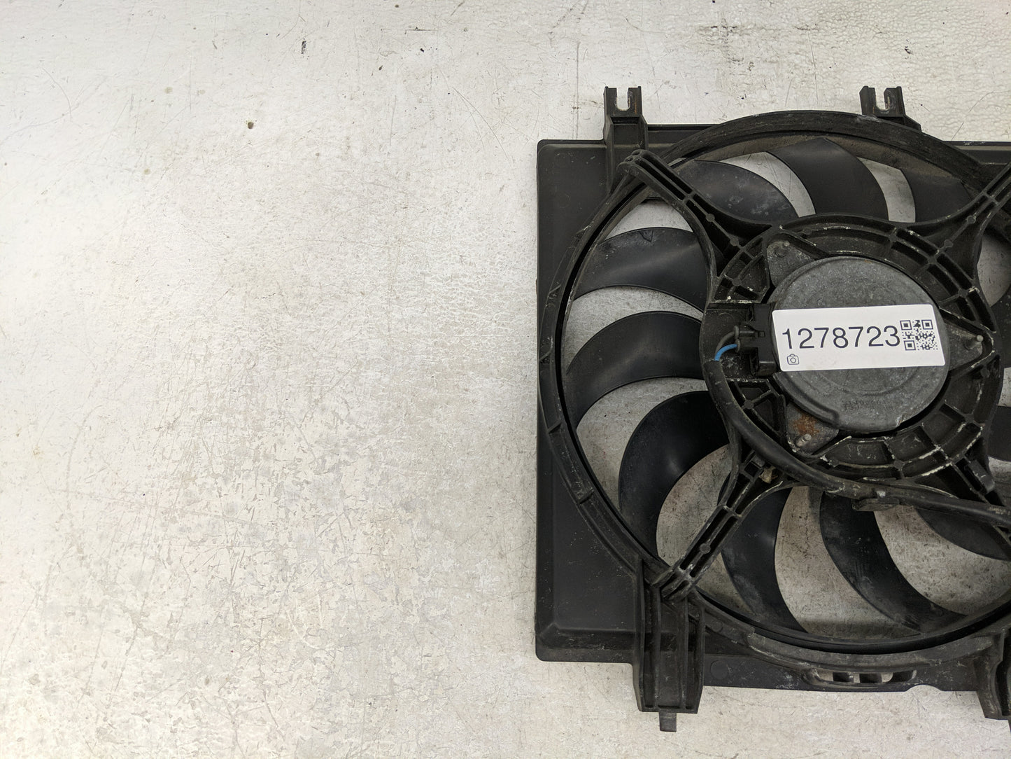 2012-2014 Subaru Impreza Electric Radiator Cooling Fan Motor Assembly Fits Fits 2012 2013 2014 OEM Used Auto Parts - Oemused