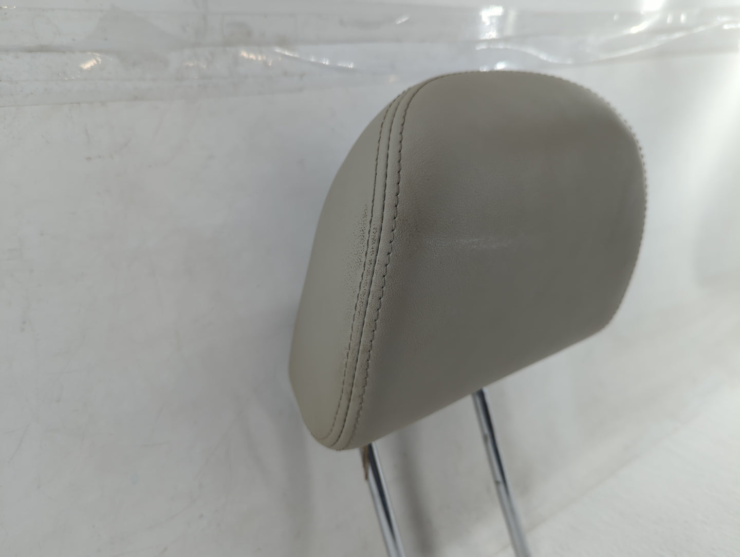 2012-2016 Subaru Impreza Headrest Head Rest Front Driver Passenger Seat Fits Fits 2012 2013 2014 2015 2016 OEM Used Auto Par