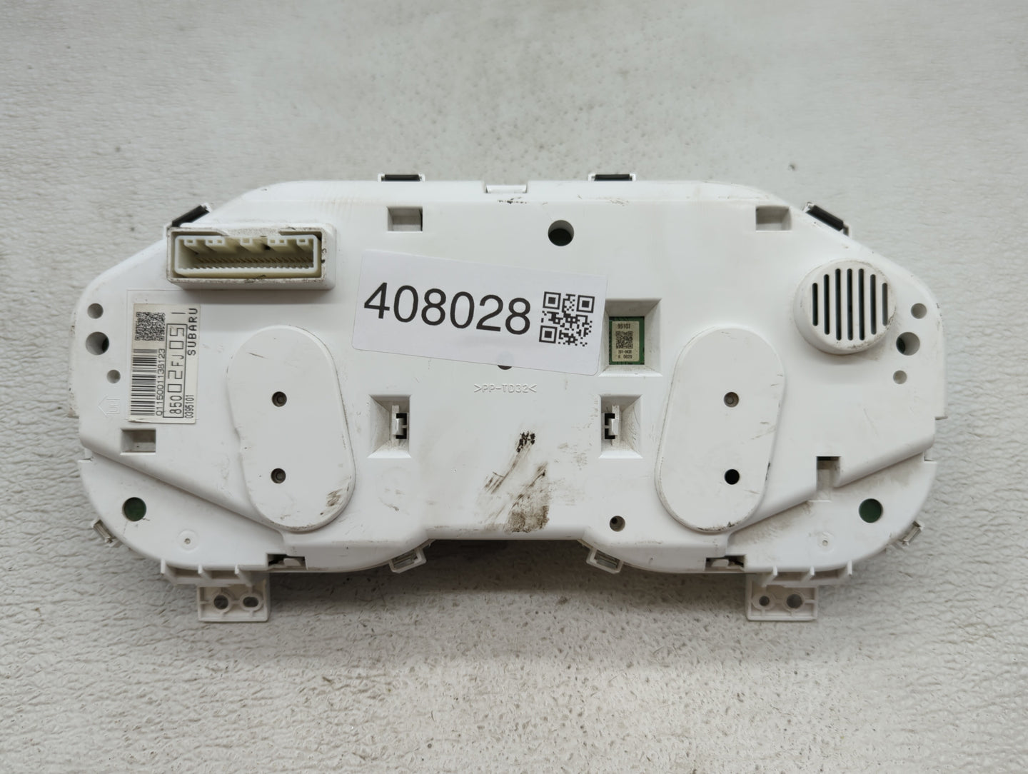 2012 Subaru Impreza Instrument Cluster Speedometer Gauges P/N:85002FJ05 85002FJ071, 85002FJ07 Fits OEM Used Auto Parts - Oem