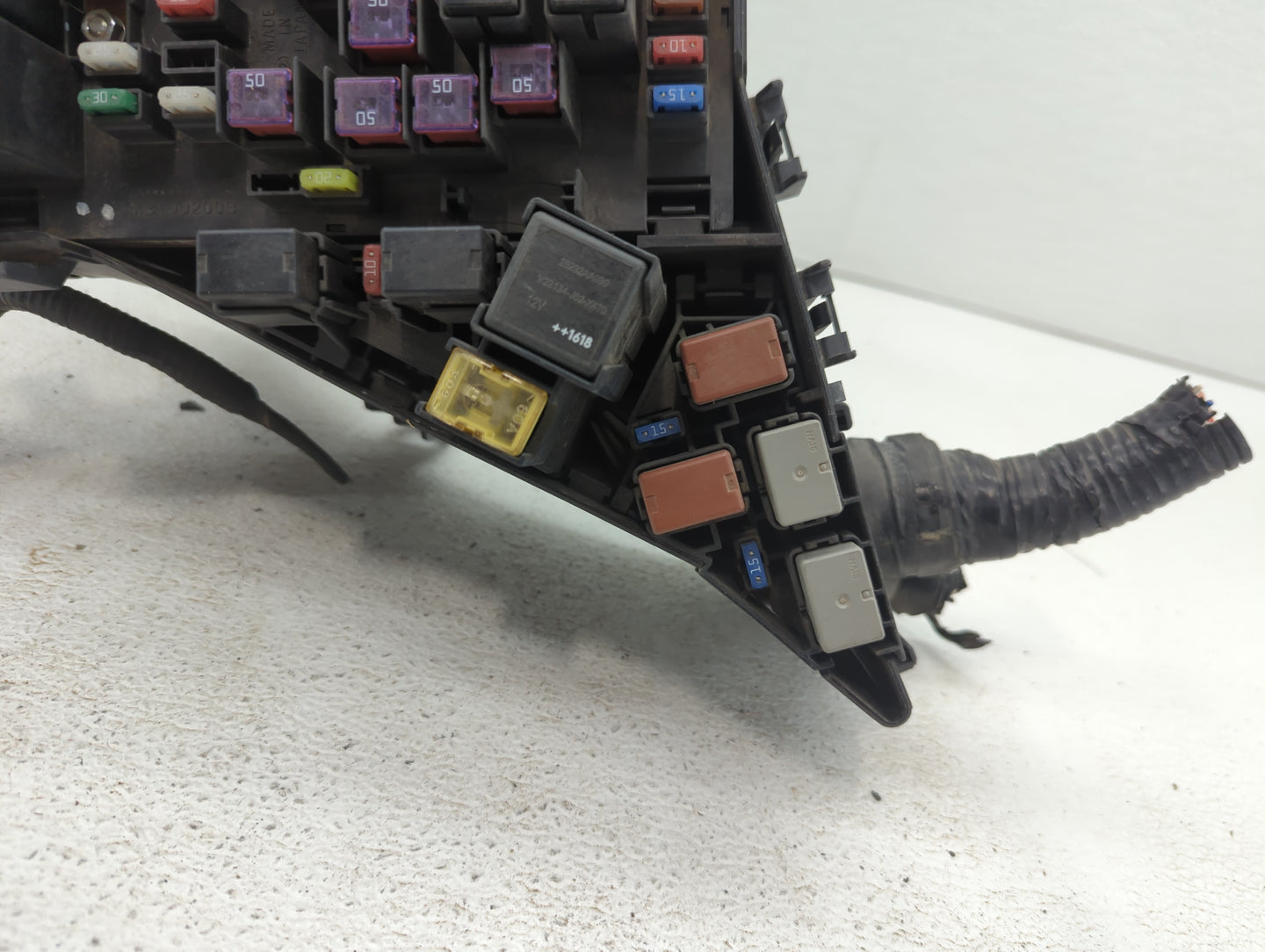 2010-2014 Subaru Impreza Fusebox Fuse Box Panel Relay Module P/N:MB502096B Fits Fits 2010 2011 2012 2013 2014 OEM Used Auto 