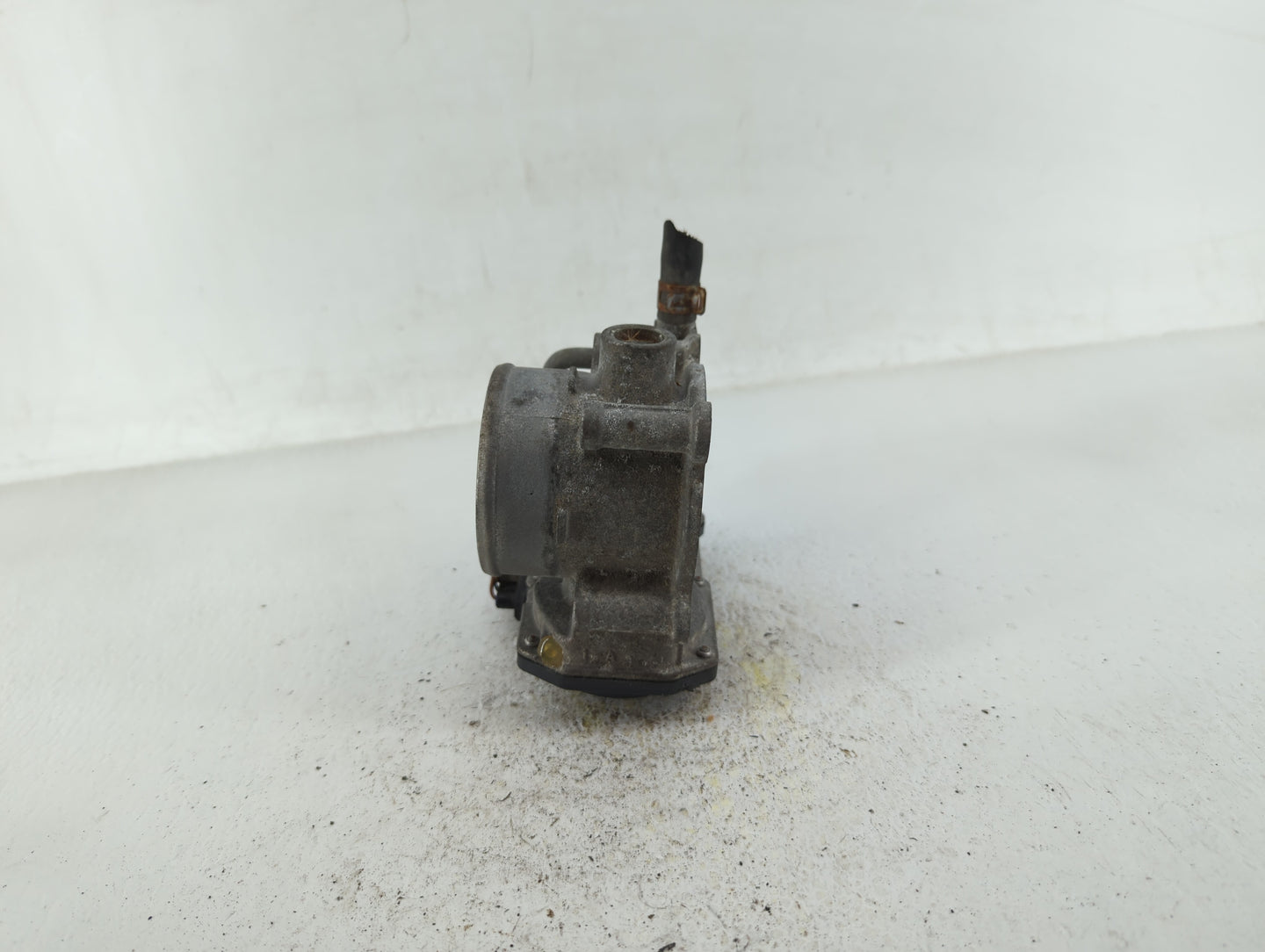 2012-2016 Subaru Impreza Throttle Body P/N:16112AA380 Fits Fits 2011 2012 2013 2014 2015 2016 2017 2018 OEM Used Auto Parts 
