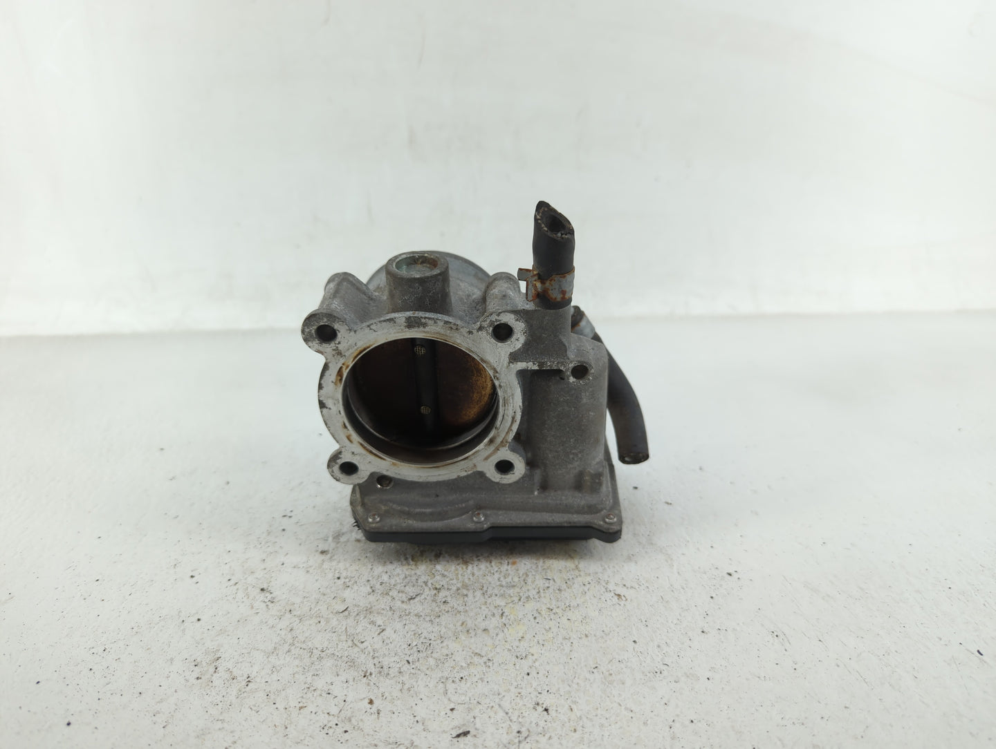 2012-2016 Subaru Impreza Throttle Body P/N:16112AA380 Fits Fits 2011 2012 2013 2014 2015 2016 2017 2018 OEM Used Auto Parts 