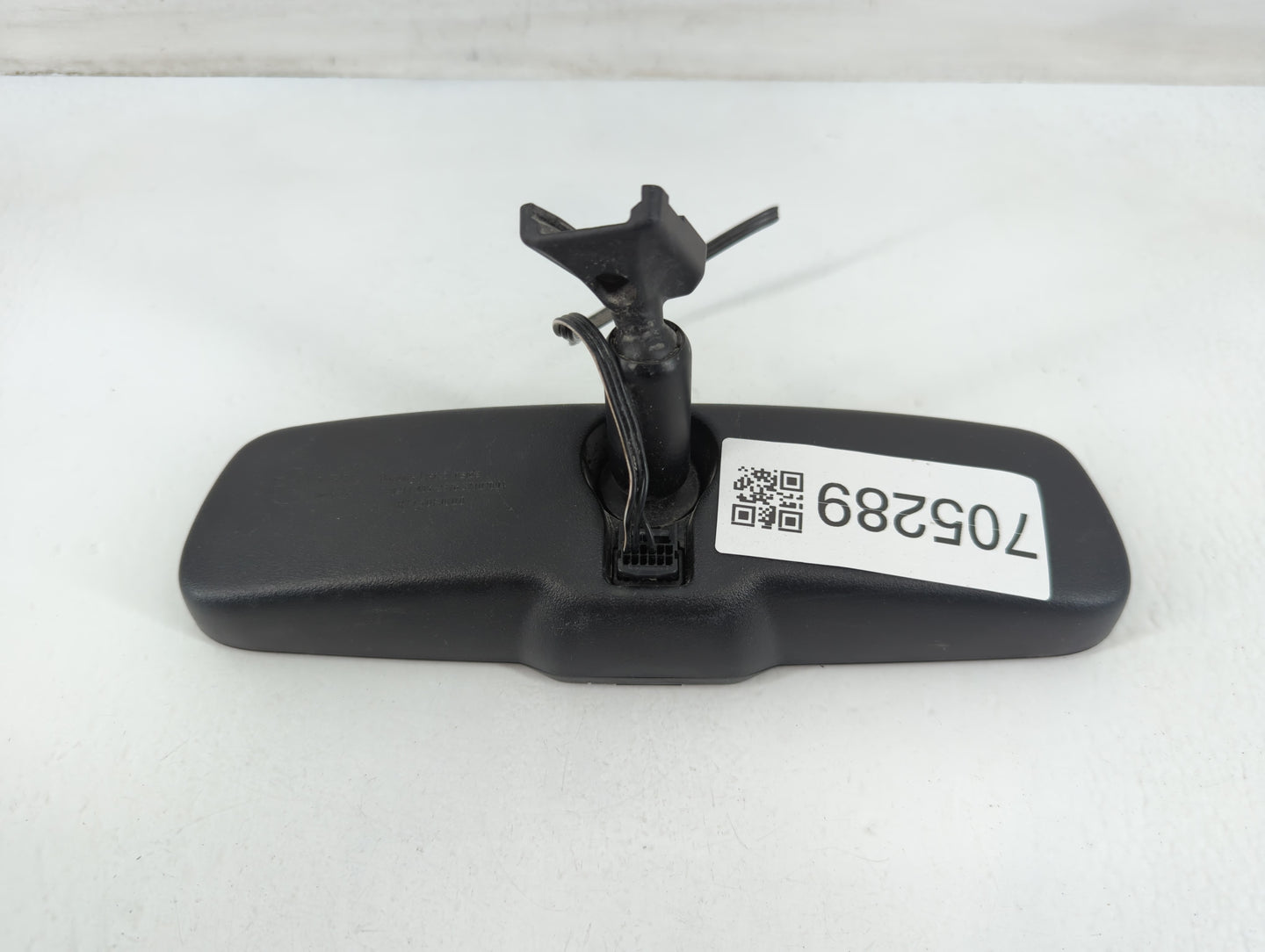 2012-2016 Subaru Impreza Interior Rear View Mirror Replacement OEM P/N:E11015892 Fits OEM Used Auto Parts - Oemusedautoparts