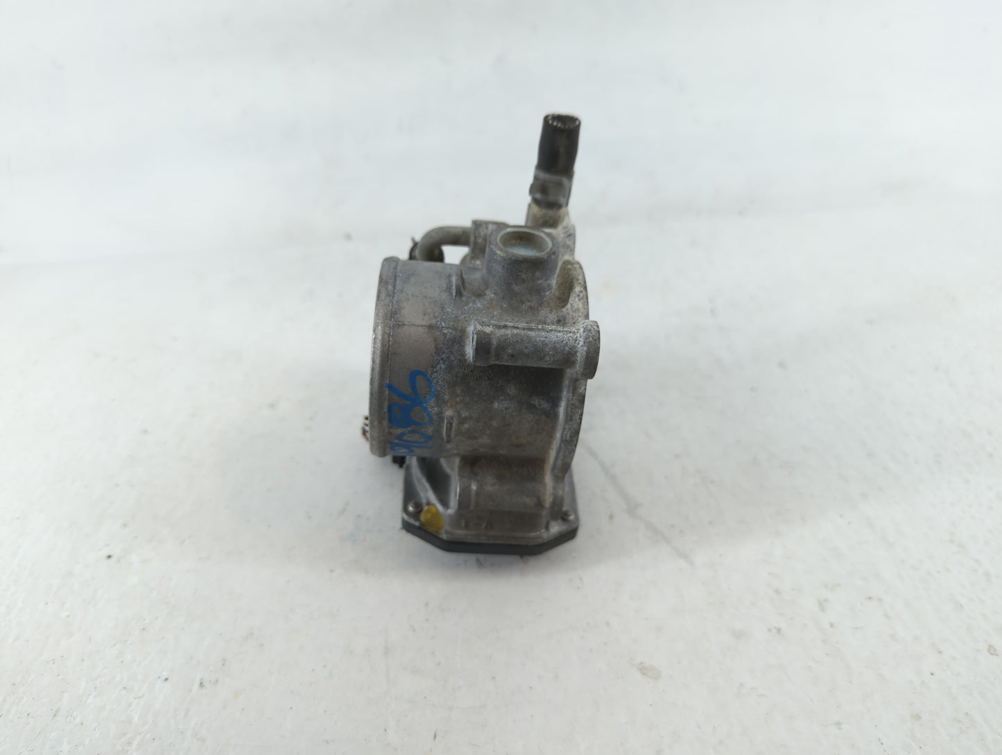 2012-2016 Subaru Impreza Throttle Body P/N:16112AA380 Fits Fits 2011 2012 2013 2014 2015 2016 2017 2018 OEM Used Auto Parts 