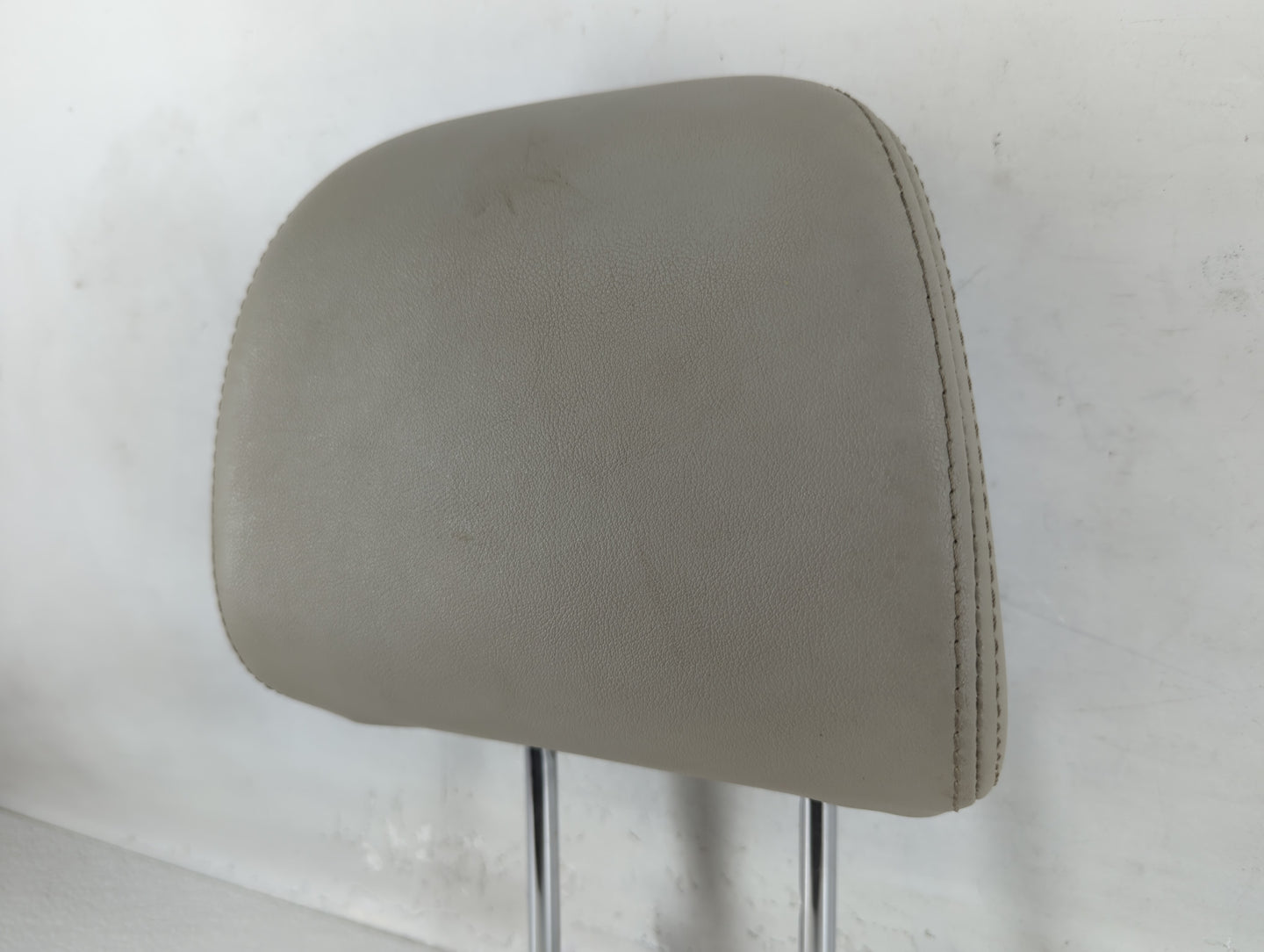 2012 Subaru Impreza Headrest Head Rest Front Driver Passenger Seat Fits OEM Used Auto Parts - Oemusedautoparts1.com