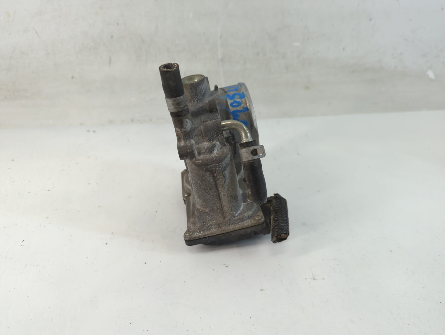 2012-2016 Subaru Impreza Throttle Body P/N:16112AA380 Fits Fits 2011 2012 2013 2014 2015 2016 2017 2018 OEM Used Auto Parts 