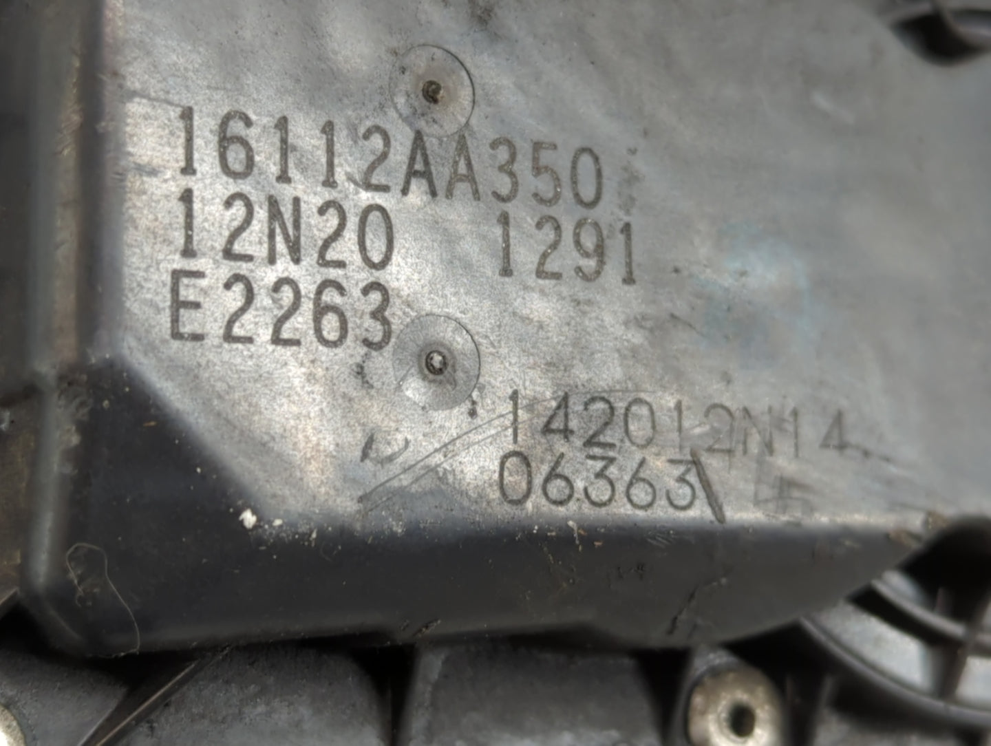 2010-2012 Subaru Legacy Throttle Body P/N:16112AA350 Fits Fits 2010 2011 2012 OEM Used Auto Parts - Oemusedautoparts1.com