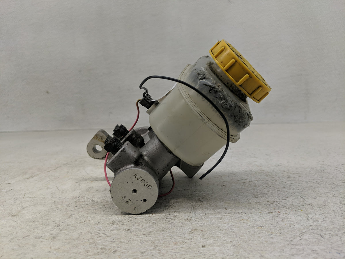 2010-2014 Subaru Legacy Brake Master Cylinder 1301899 - Oemusedautoparts1.com