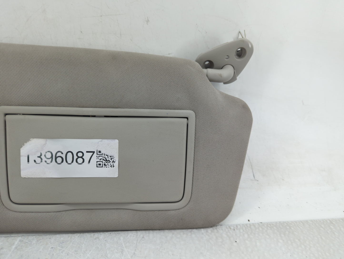 2010-2014 Subaru Legacy Sun Visor Shade Replacement Passenger Right Mirror Fits Fits 2010 2011 2012 2013 2014 OEM Used Auto 