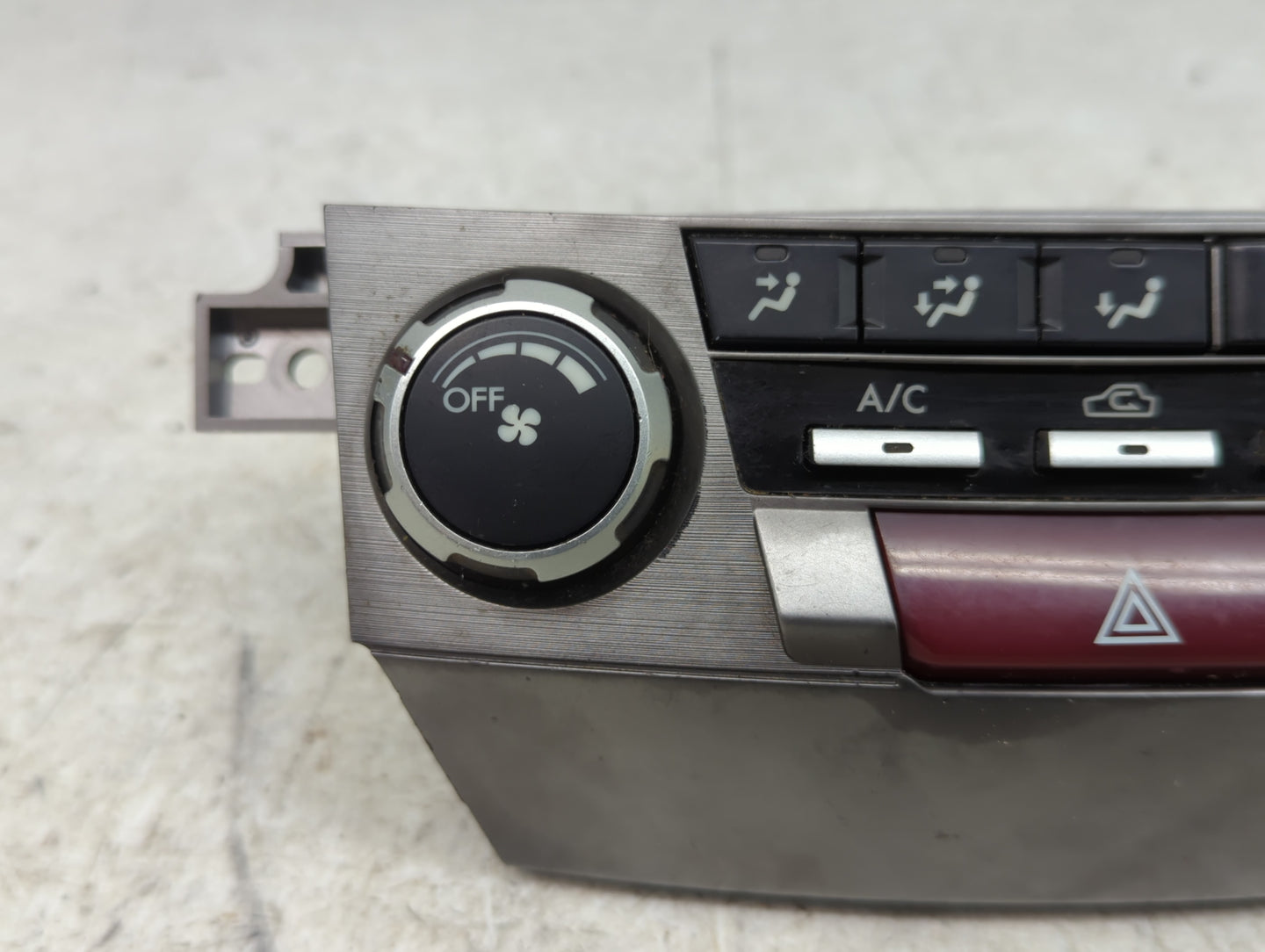 2010-2014 Subaru Legacy Climate Control Module Temperature AC/Heater Replacement P/N:72311AJ08A Fits Fits 2010 2011 2012 201
